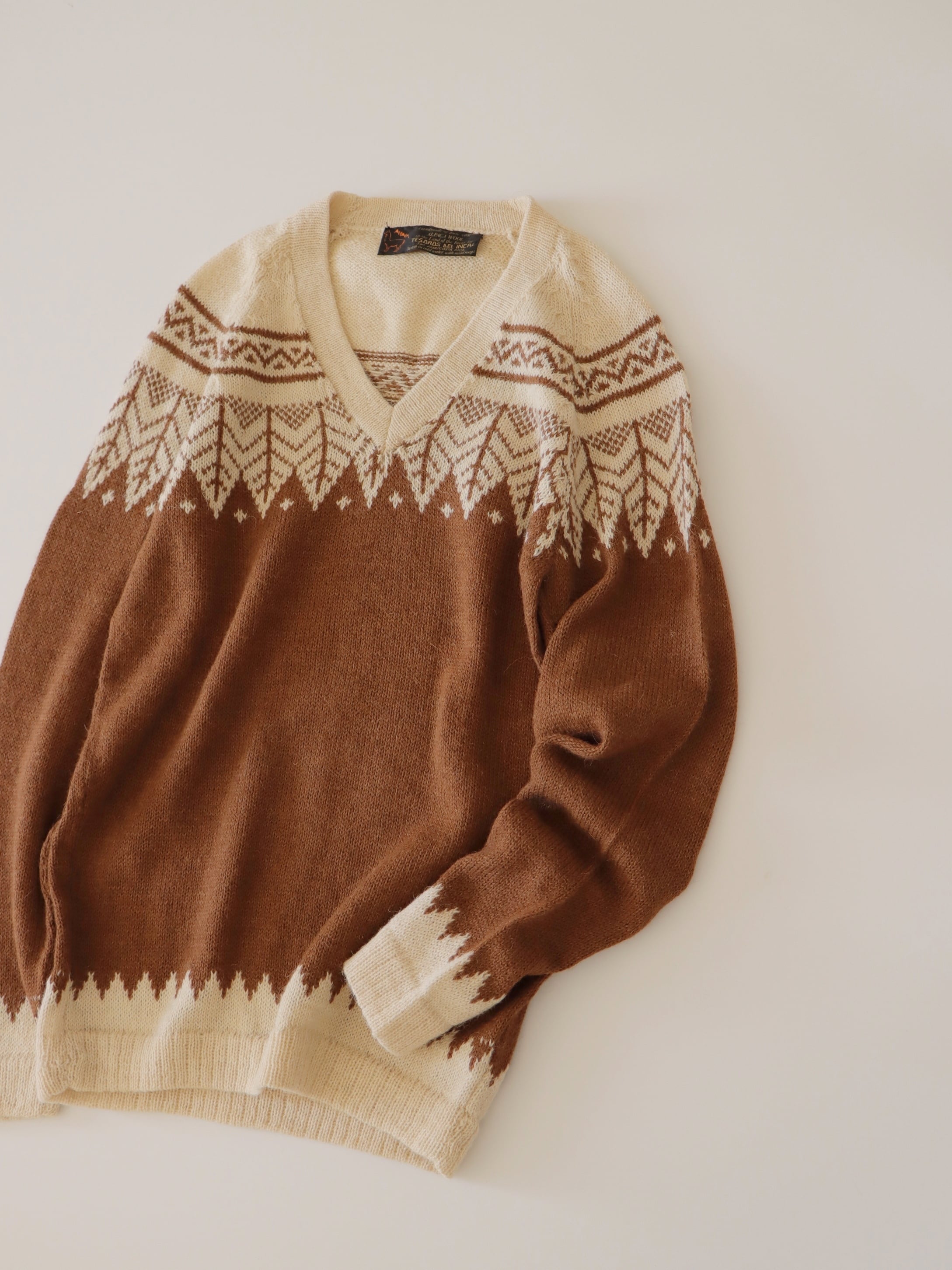 ●Handmade of pure virgin Alpaca wool sweater