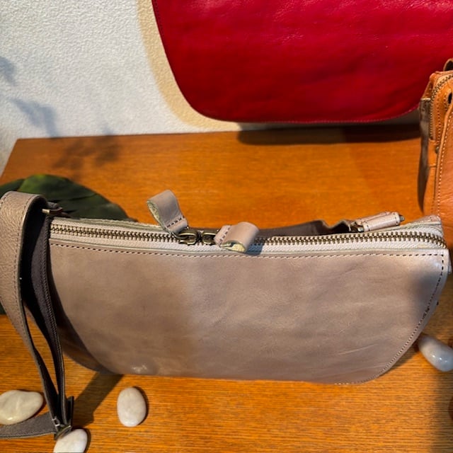 B.stuff　再入荷　ナイロンコンビショルダーバッグ