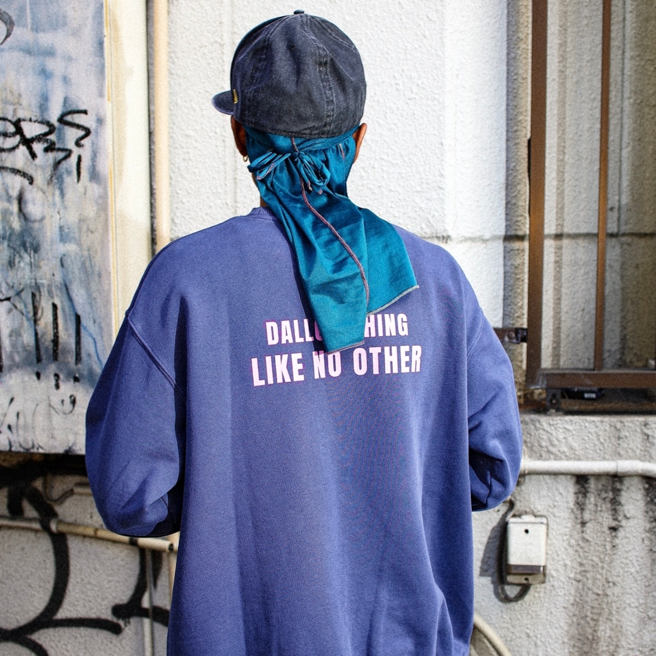 OG SMALL LOGO PIGMENT SWEATSHIRT