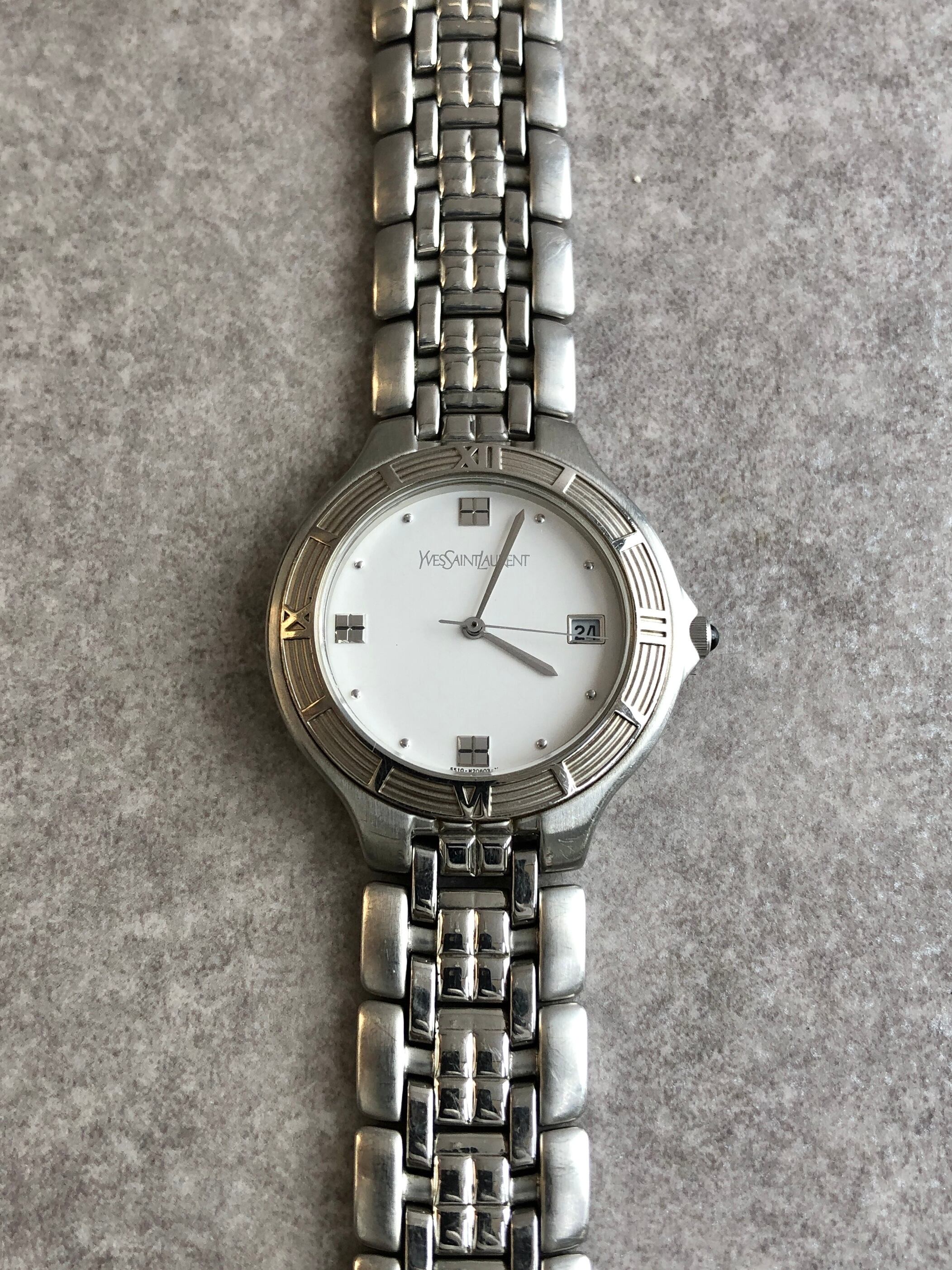 Yves Saint Laurent イヴ・サンローラン 腕時計 シルバー ローマ
