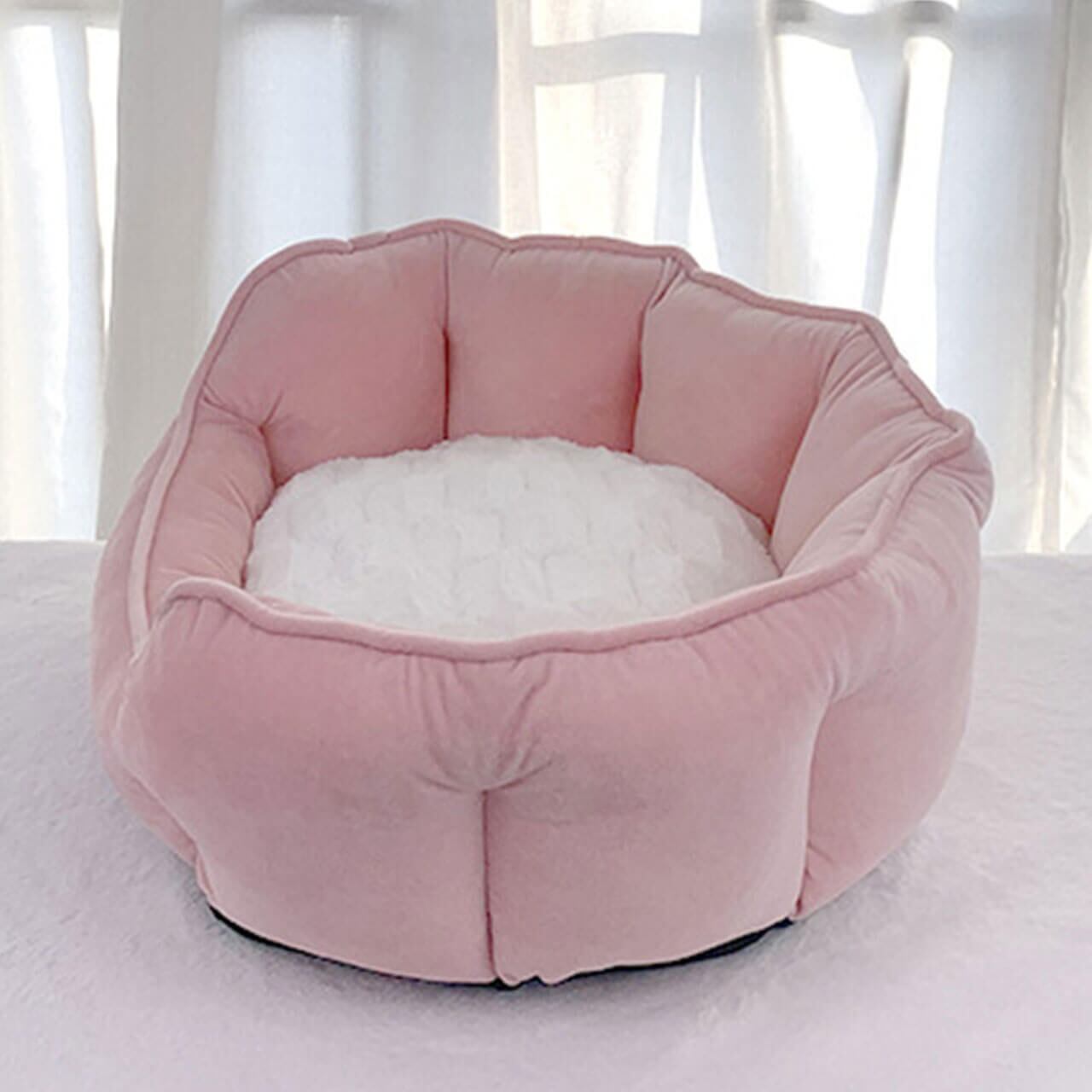 Katalin zu Windischgraetz ペットベッド ピンクゴールド 犬猫イヌネコいぬ