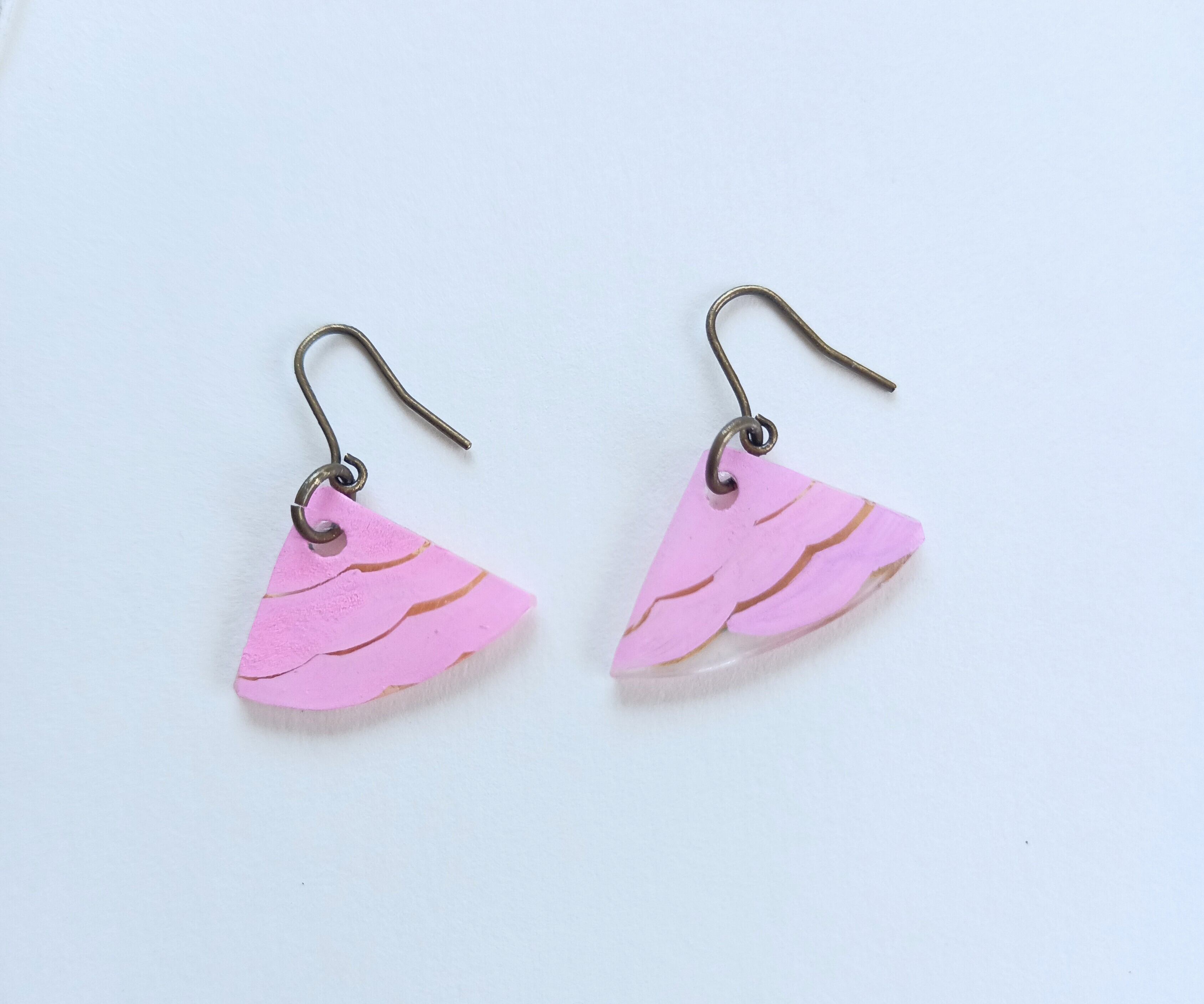 カケラ　揺れるピアス　「モヨウ」