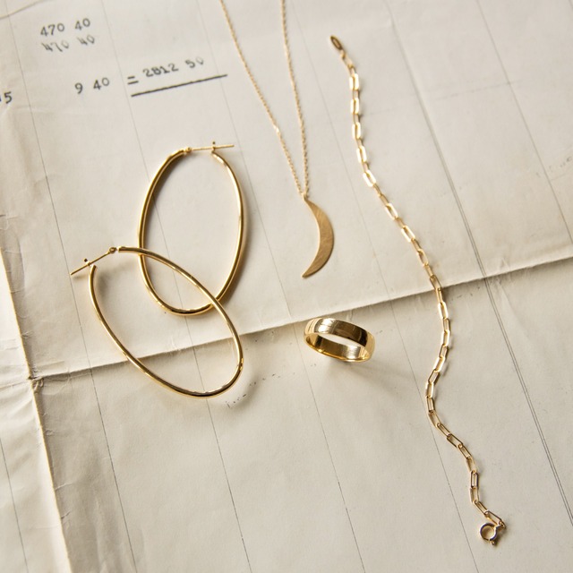 K18イエローゴールド オーバルフープピアス【MKY0079P1】