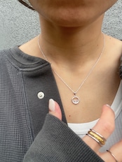 シルバークリスタルラウンドネックレス