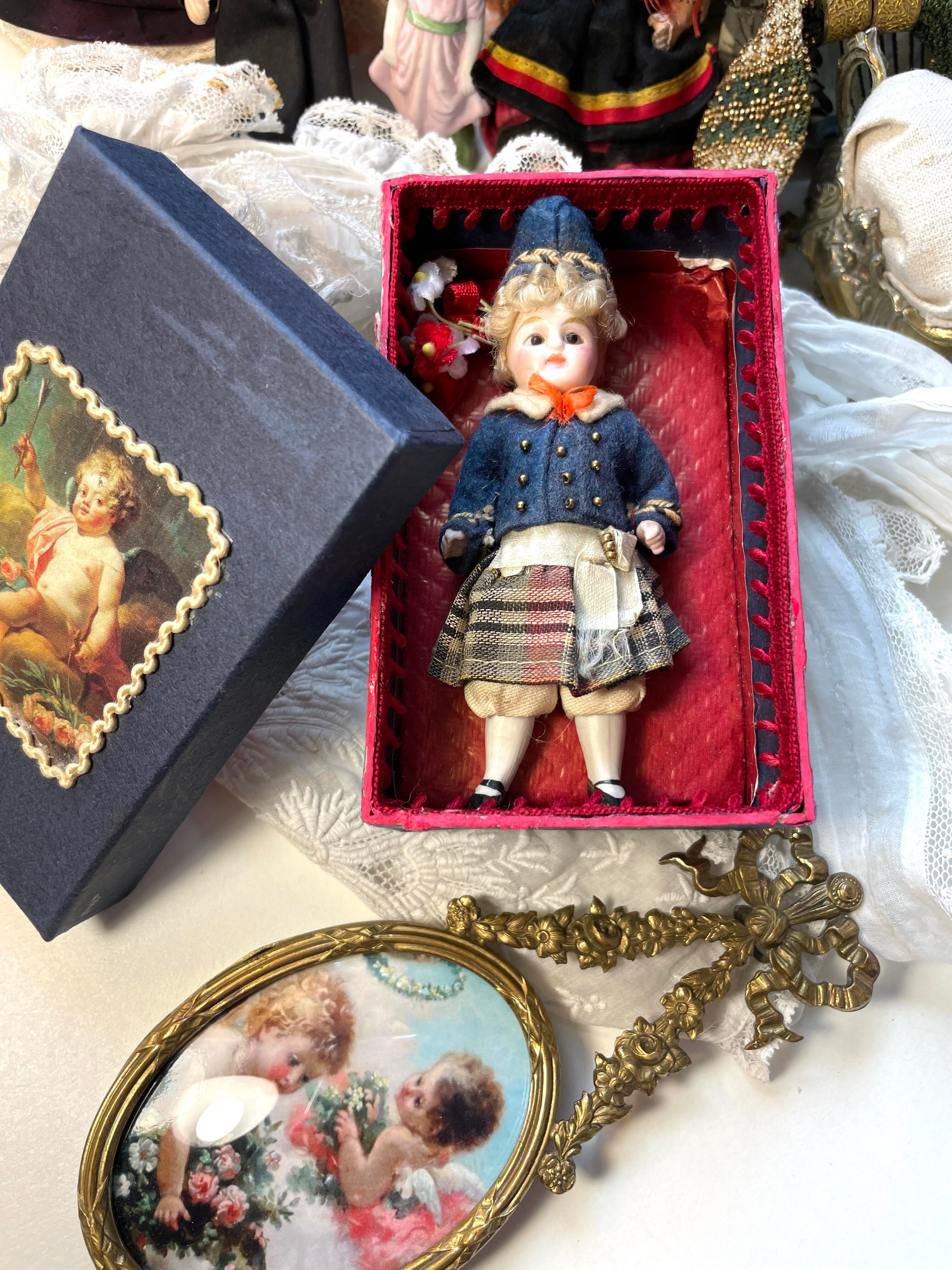 collector's item】ref: 2148 アンティーク・ドイツ製・ミニョネット