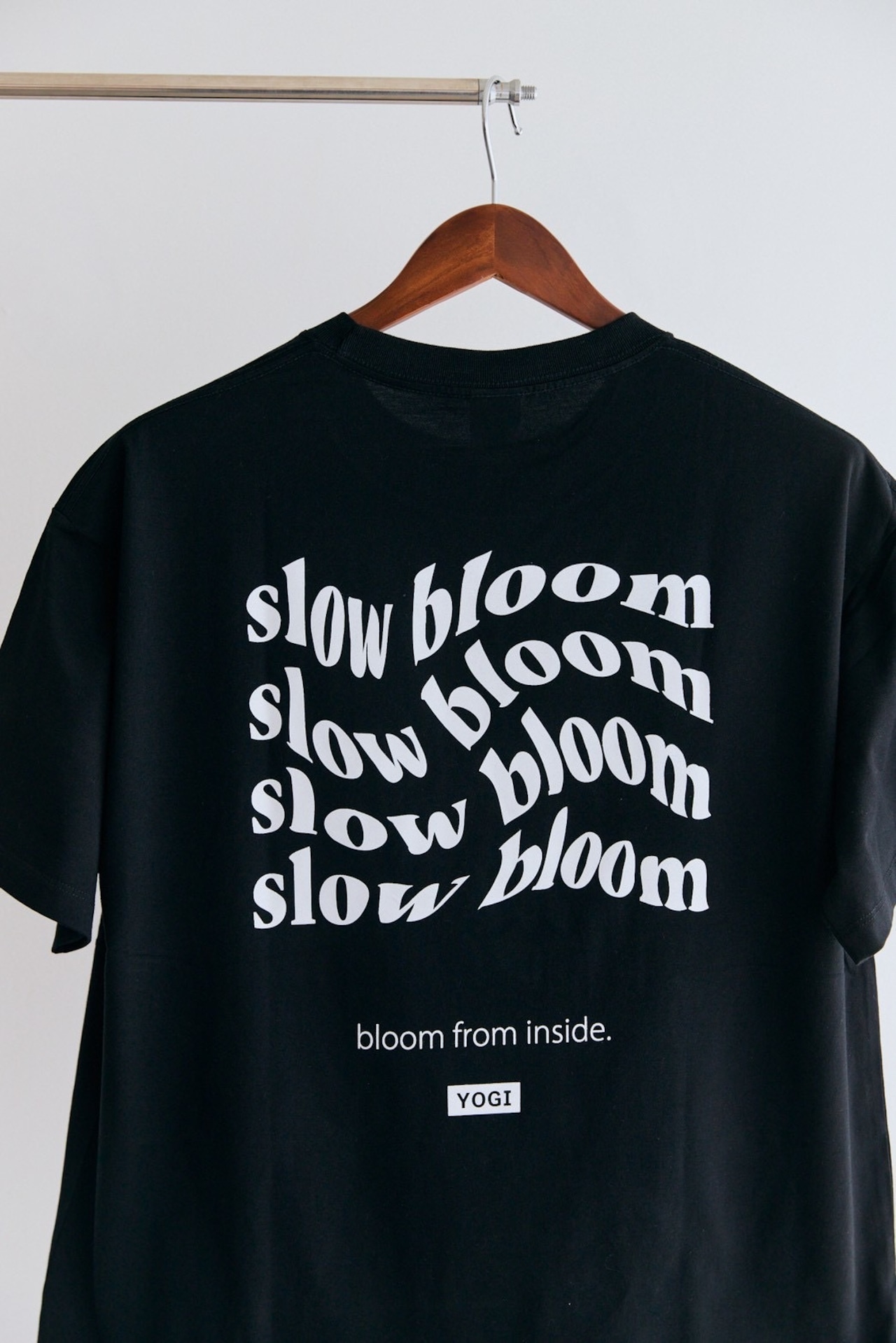 slow bloom T-shirt (ブラック)