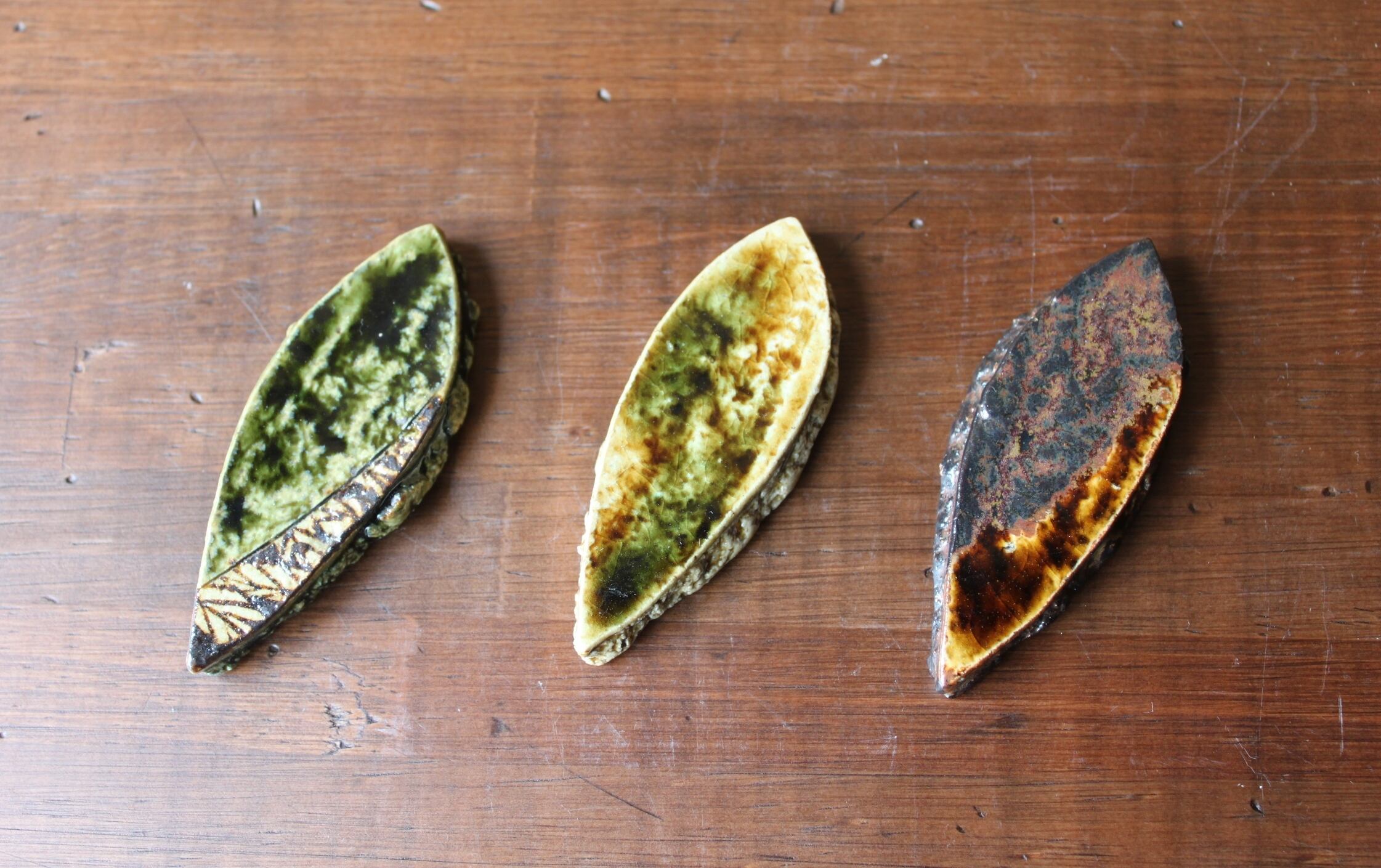 酒の器Toyoda 棚橋淳 棚橋 淳 皿セット（緑と茶色）と箸置き