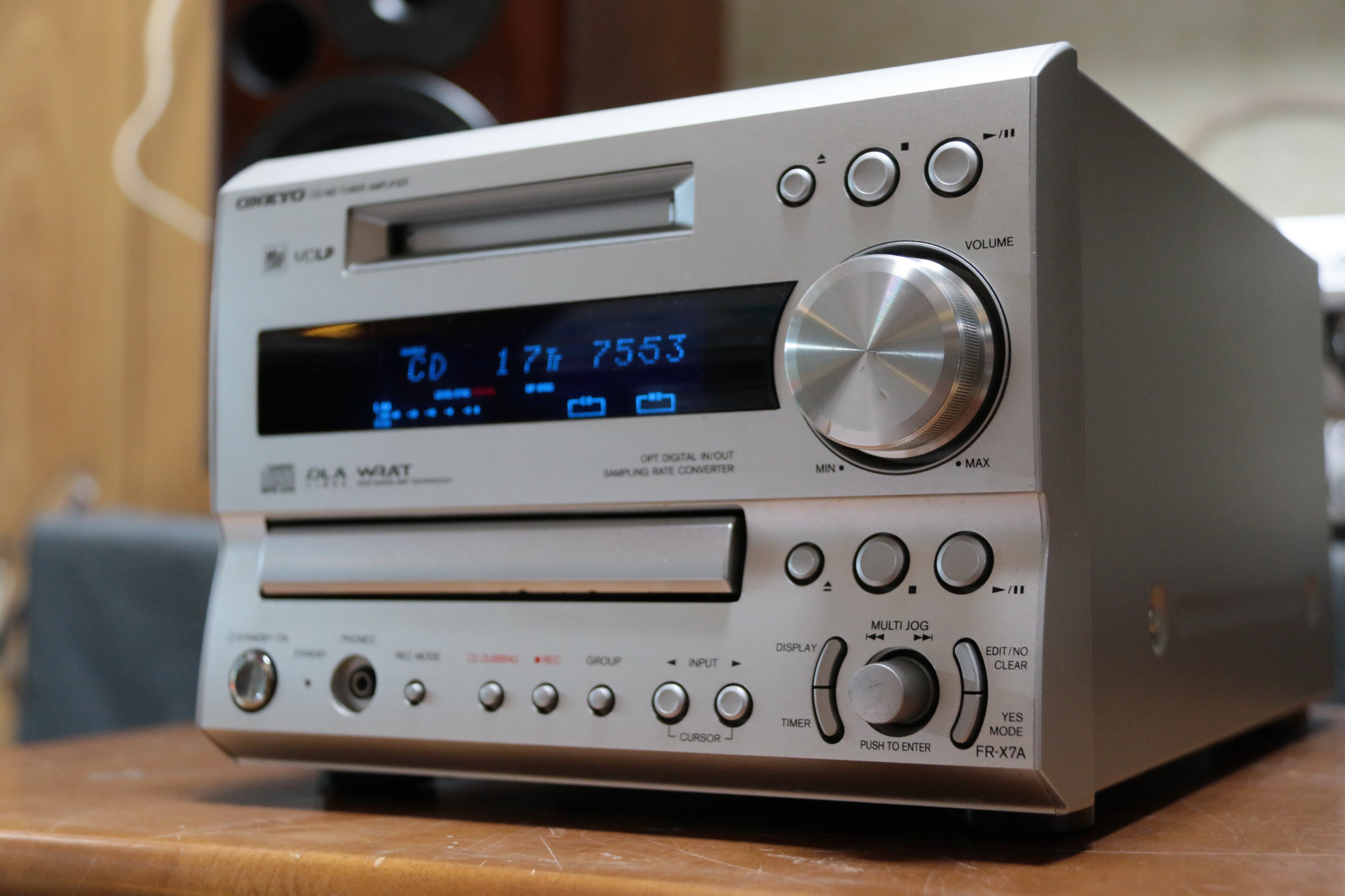 ミニコンポの代表機！】ONKYO FR-X7Aユニット単体 CD/MD/ﾁｭﾅ/ｱﾝﾌﾟ（管 