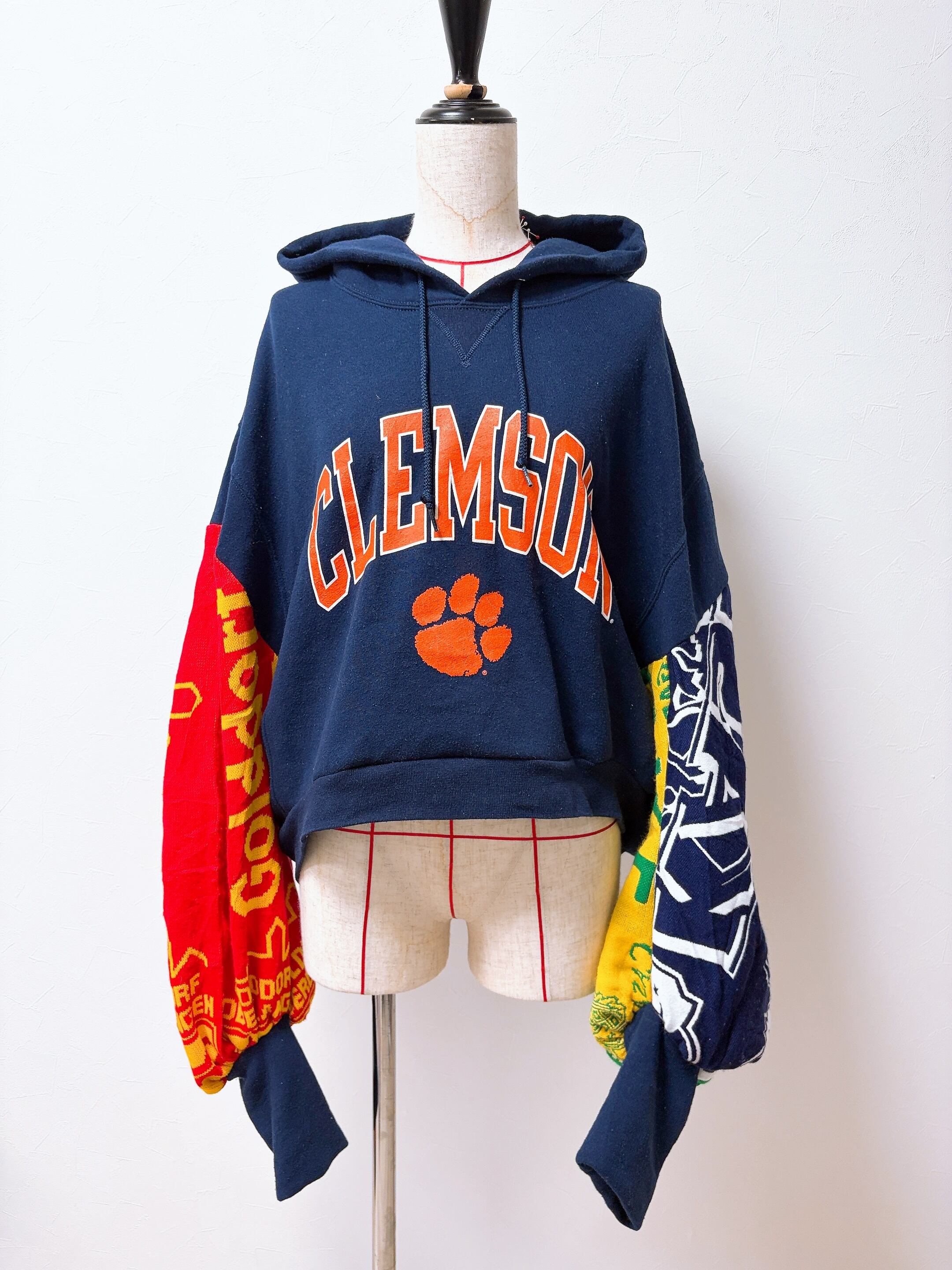 ネイビーSleeve soccer scarf remake sweatshirt