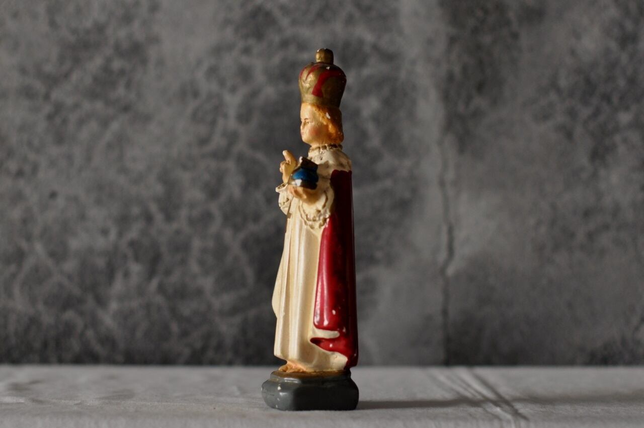 素朴な顔の幼子イエス像 | landschapboek