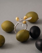 オリーブの葉と実 リング