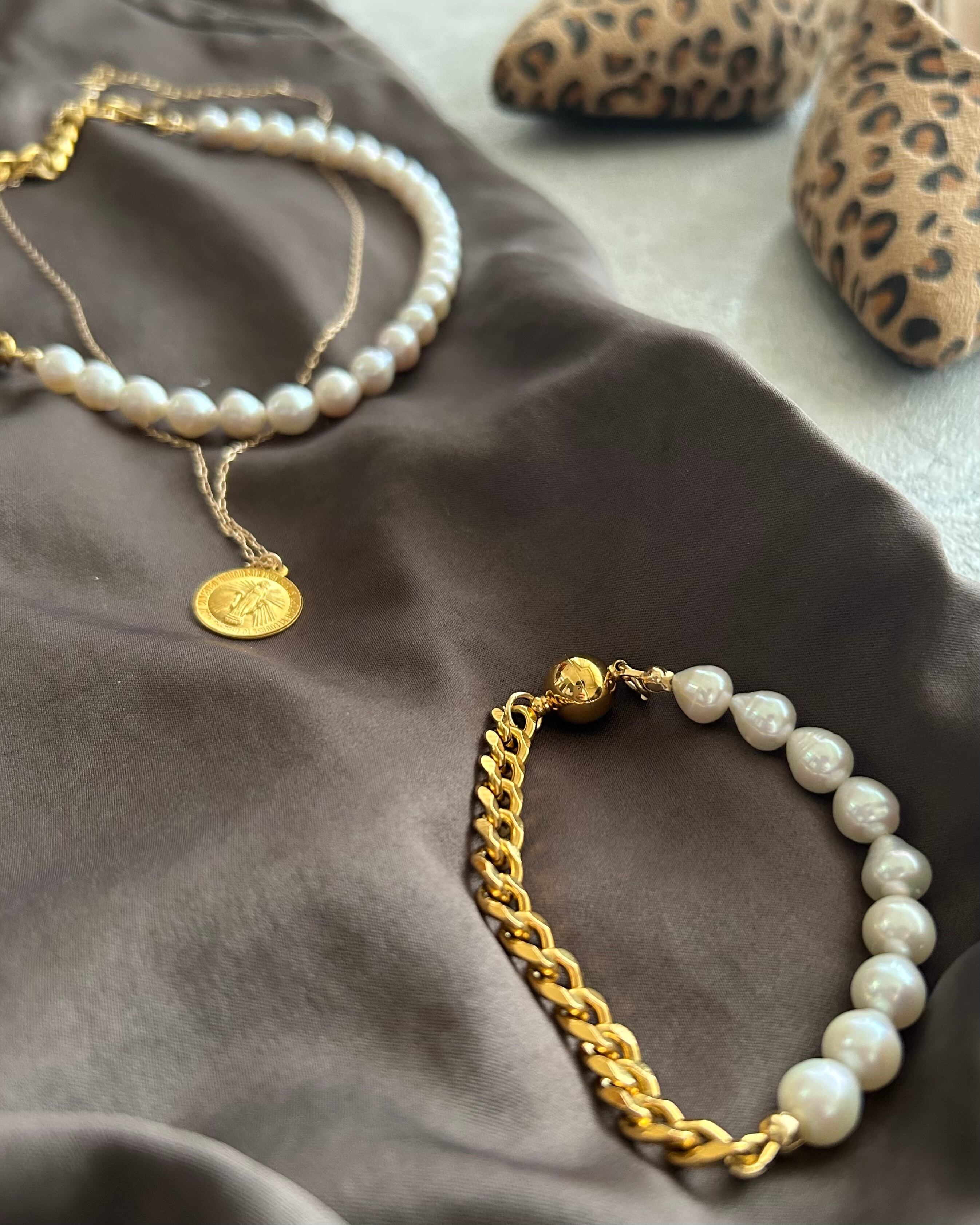 コンビパールブレスレット ゴールド | 上品なアクセサリー | こだわり