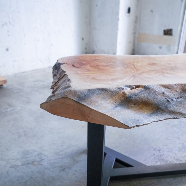 ケヤキ根元の輪切り一枚板 　センターテーブル