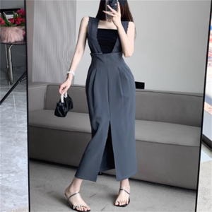 【送料無料】 ロングスカート ペンシルスカート サロペット ロング丈 ミモレ丈 ストレート Iライン ハイウエスト ポケット レース スリット 薄手 かわいい 大人可愛い きれいめ シンプル 大人 上品 おしゃれ お洒落 こなれ感 コンサバ系 ラフ 抜け感 モード系 エレガント レディライク 無地 夏 20代 30代 40代 レディース 女性用 ママ 着回し 普段使い 韓国 オルチャン ファッション コーデ スタイル 体型カバー 定番 プチプラ 着痩せ 垢抜け デート お出かけ お呼ばれ 休日 お茶会