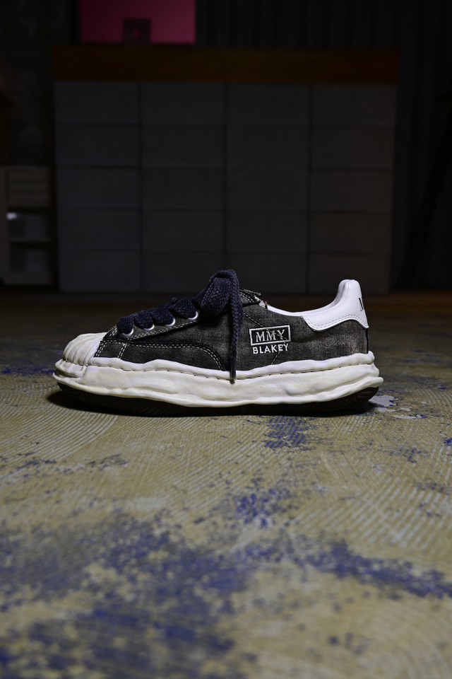 【26AW】MAISON MIHARA YASUHIRO ミハラヤスヒロ /  BLAKEY BLEACHED CANVAS LOW-TOP SNEAKERS / ローカットスニーカー /  A17FW731