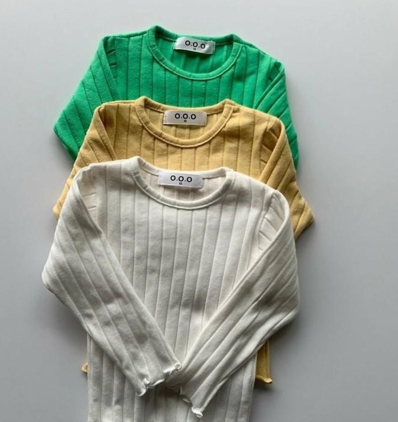 韓国子供服 / O.O.O / ノバTシャツ / 秋服 *XS~XL*