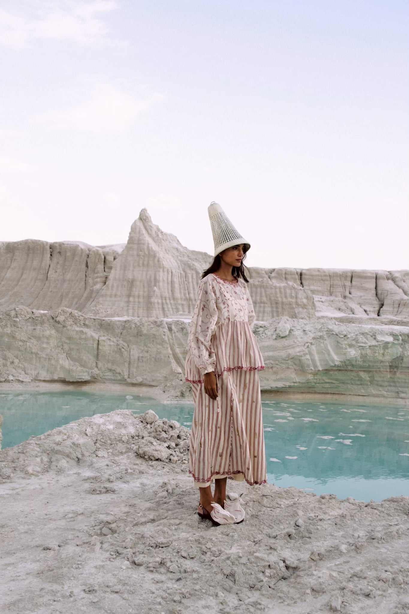 【受注】AHMEV HINTHA GATHERED DRESS + SLIP AHM/SS26/023