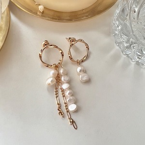 アシンメトリーパールピアス A926