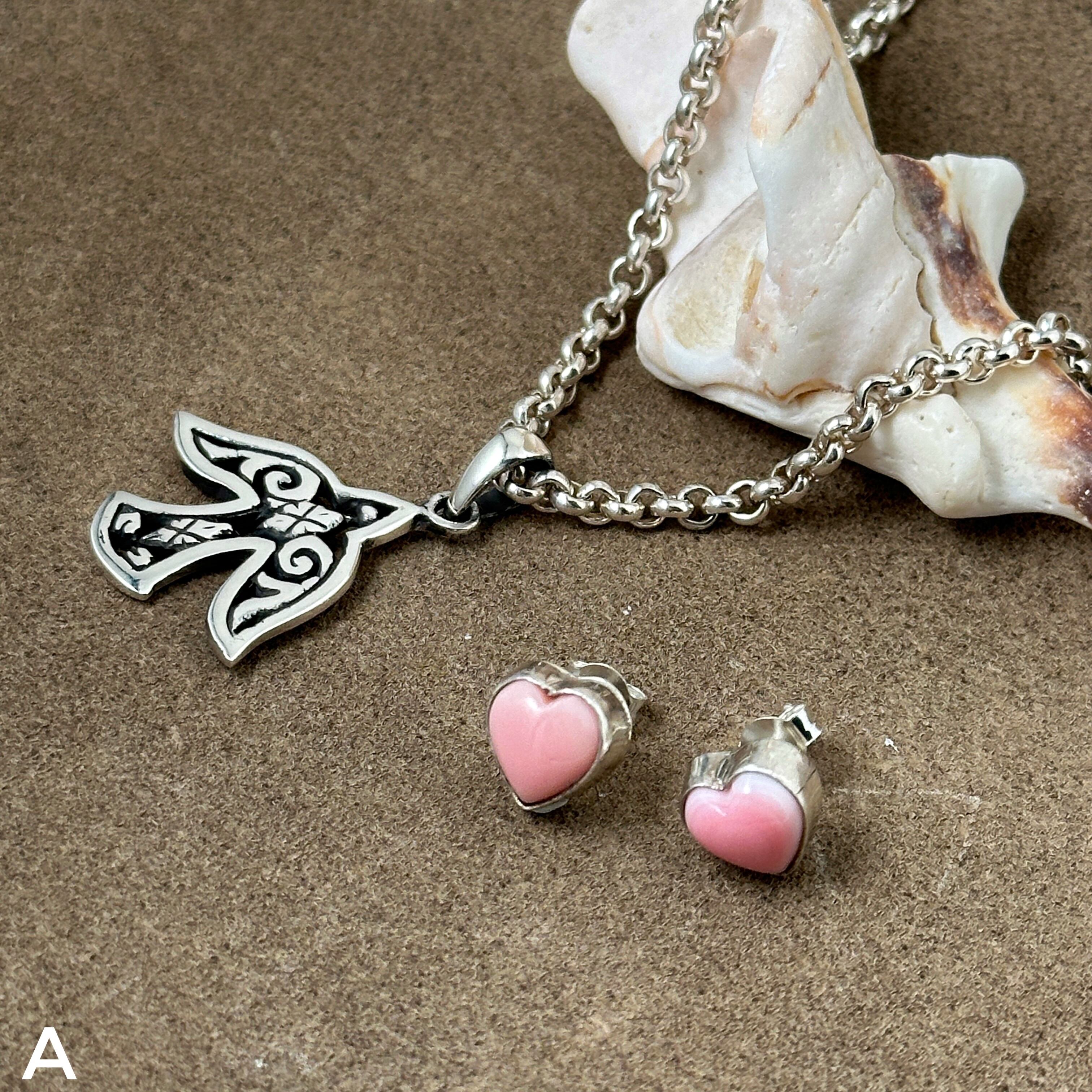 ラスト1】《Indian Jewelry 》 コンク シェル ハート型 スタッドピアス