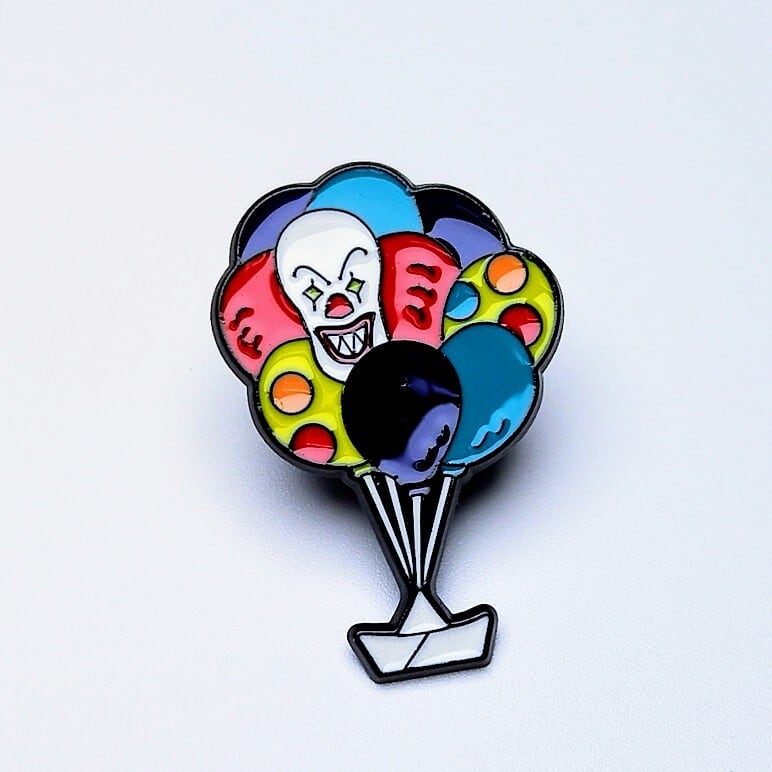 再入荷！送料無料！ ☆ピンズ PINS☆ピンバッジ 【 IT （ イット
