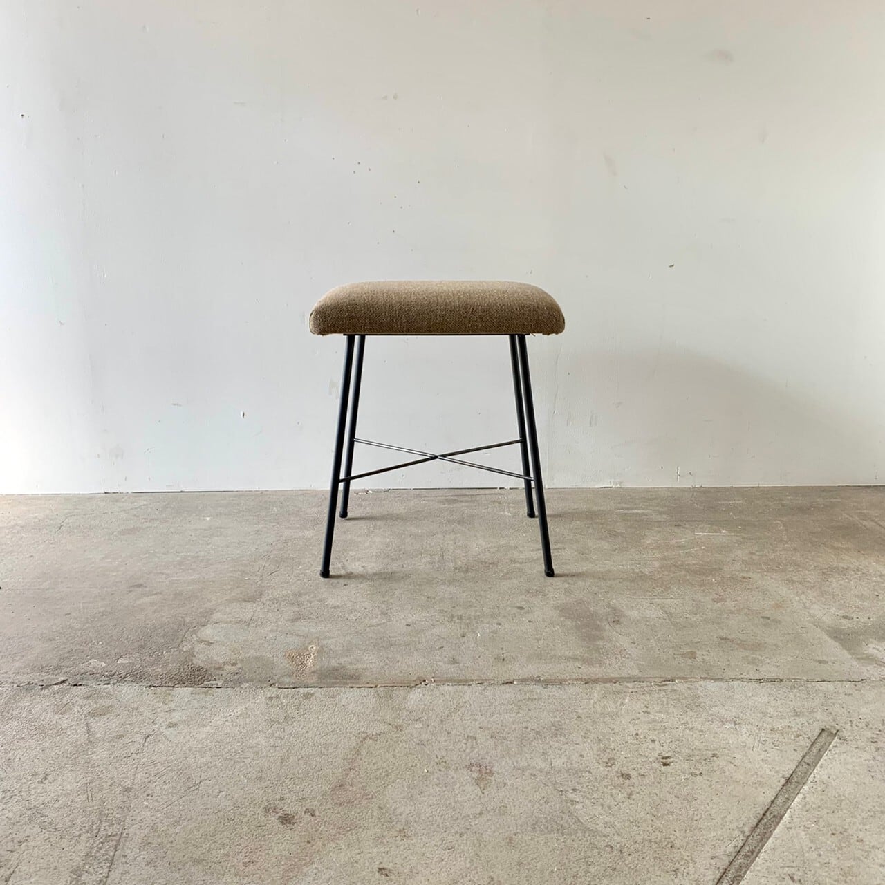 STスツール / br/クッション [角]　古家具　 0636