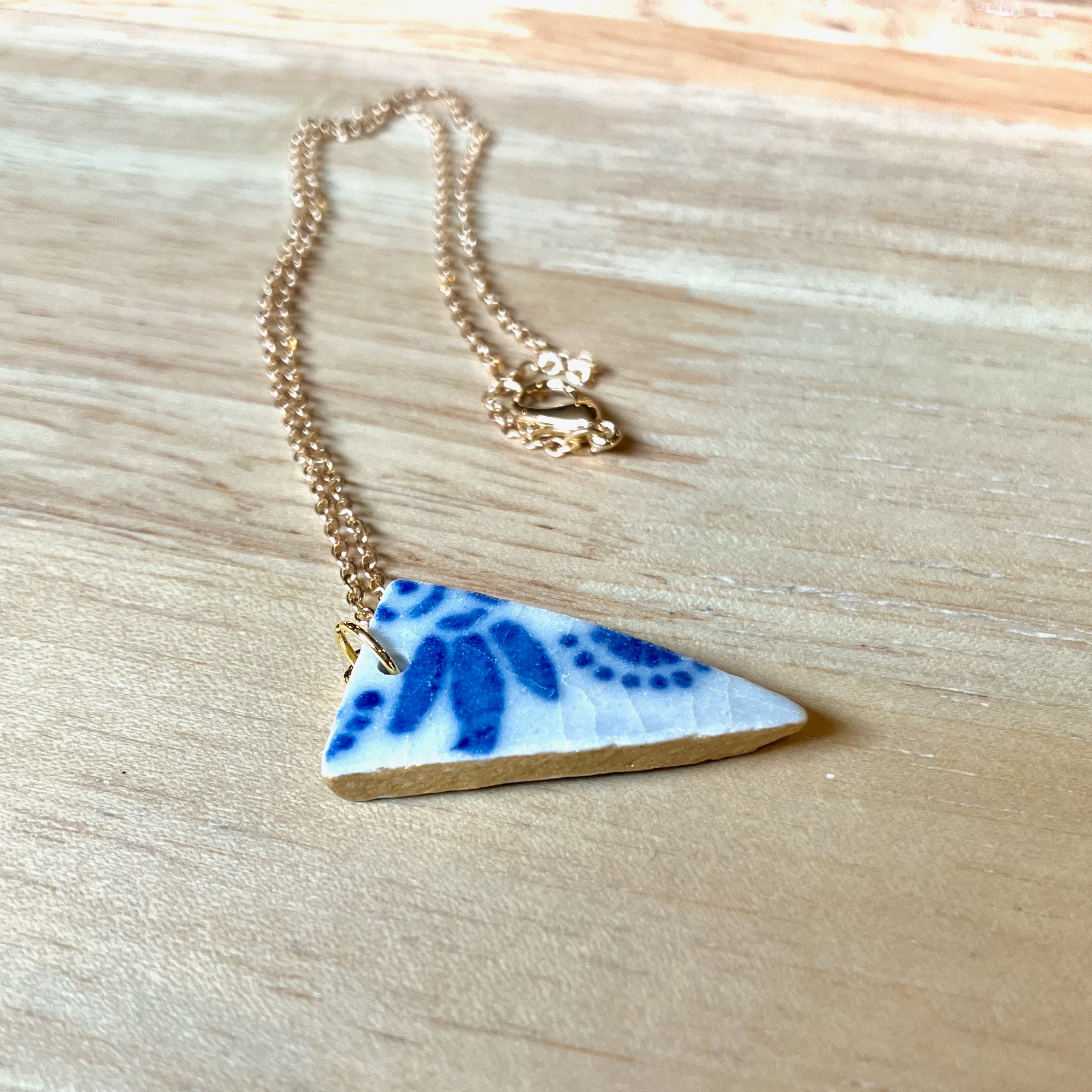漂着した陶器のカケラの2way金継ペンダント（from奄美大島）／UMIUMI