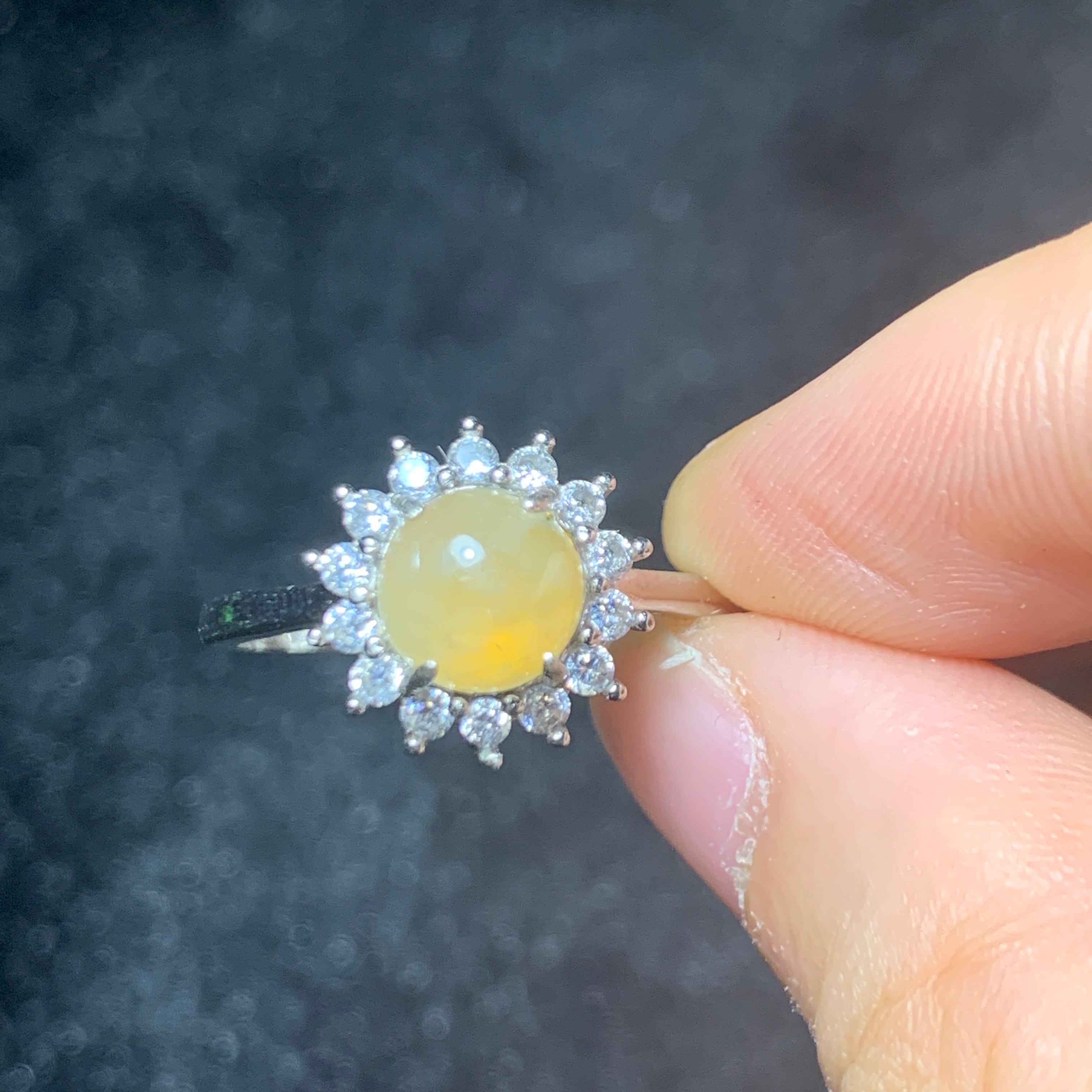 本翡翠リング 指輪 超高品質 高品質 高氷ヒスイ k18 ダイヤモンド 魔