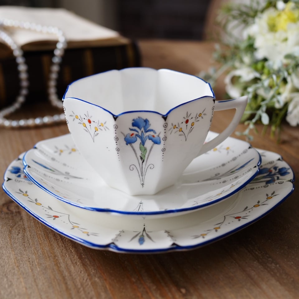 シェリー | antique FEELPORT アンティーク食器の専門店