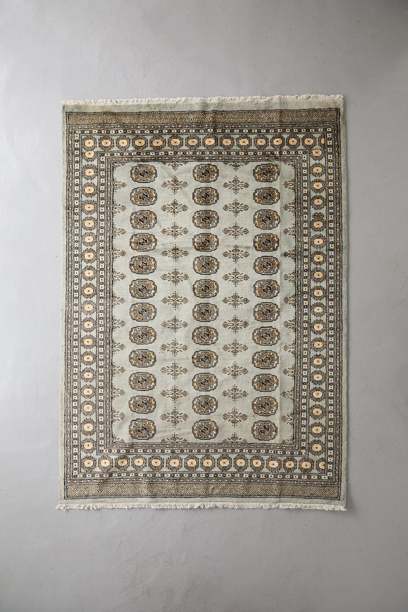 No.349 新品 トライバルラグ パキスタン絨毯 ブハラ ラホール産 (250×173)シルバー グレー ブラック アイボリー