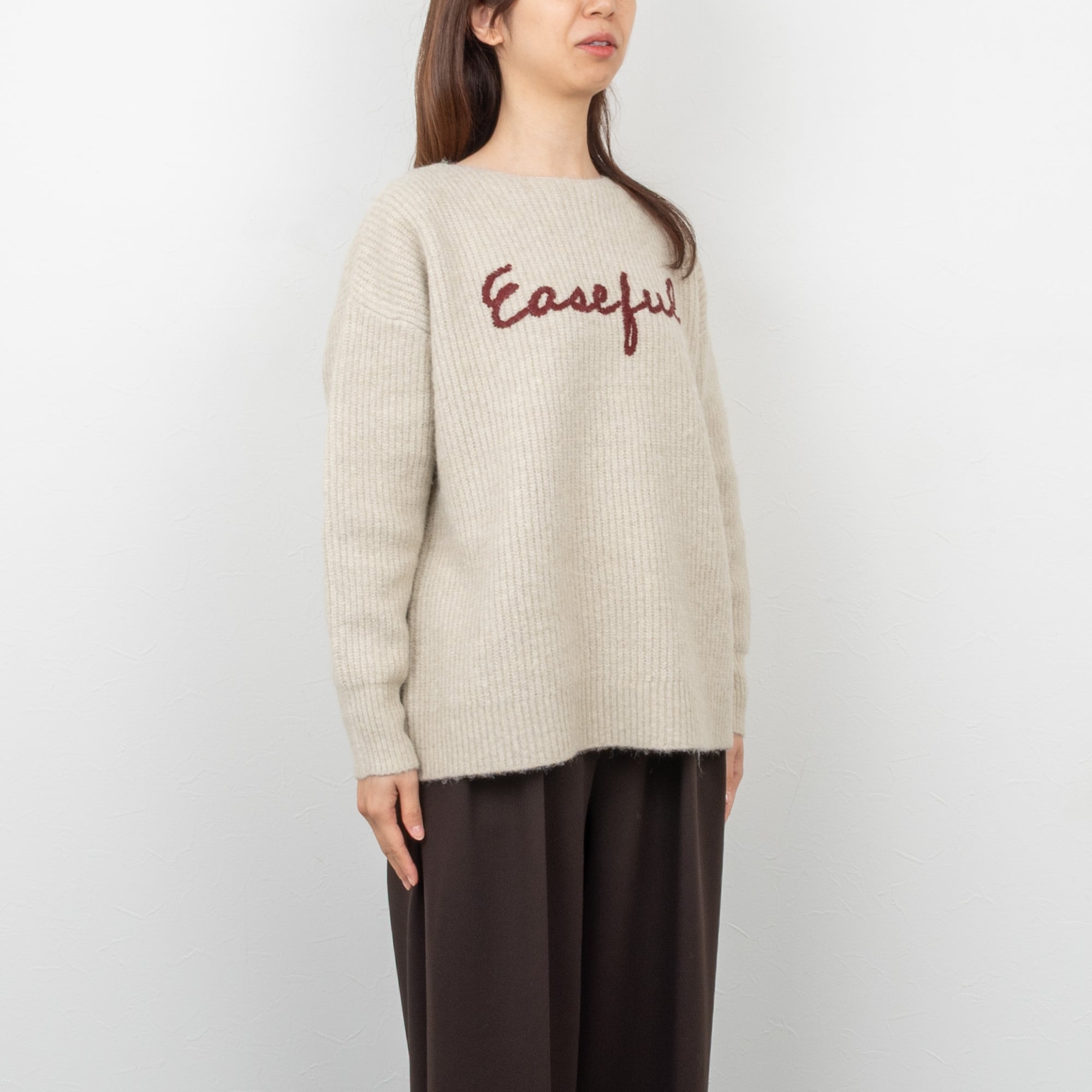 Dignite collier／ディニテコリエ】畦編み刺繍ロゴニットプルオーバー