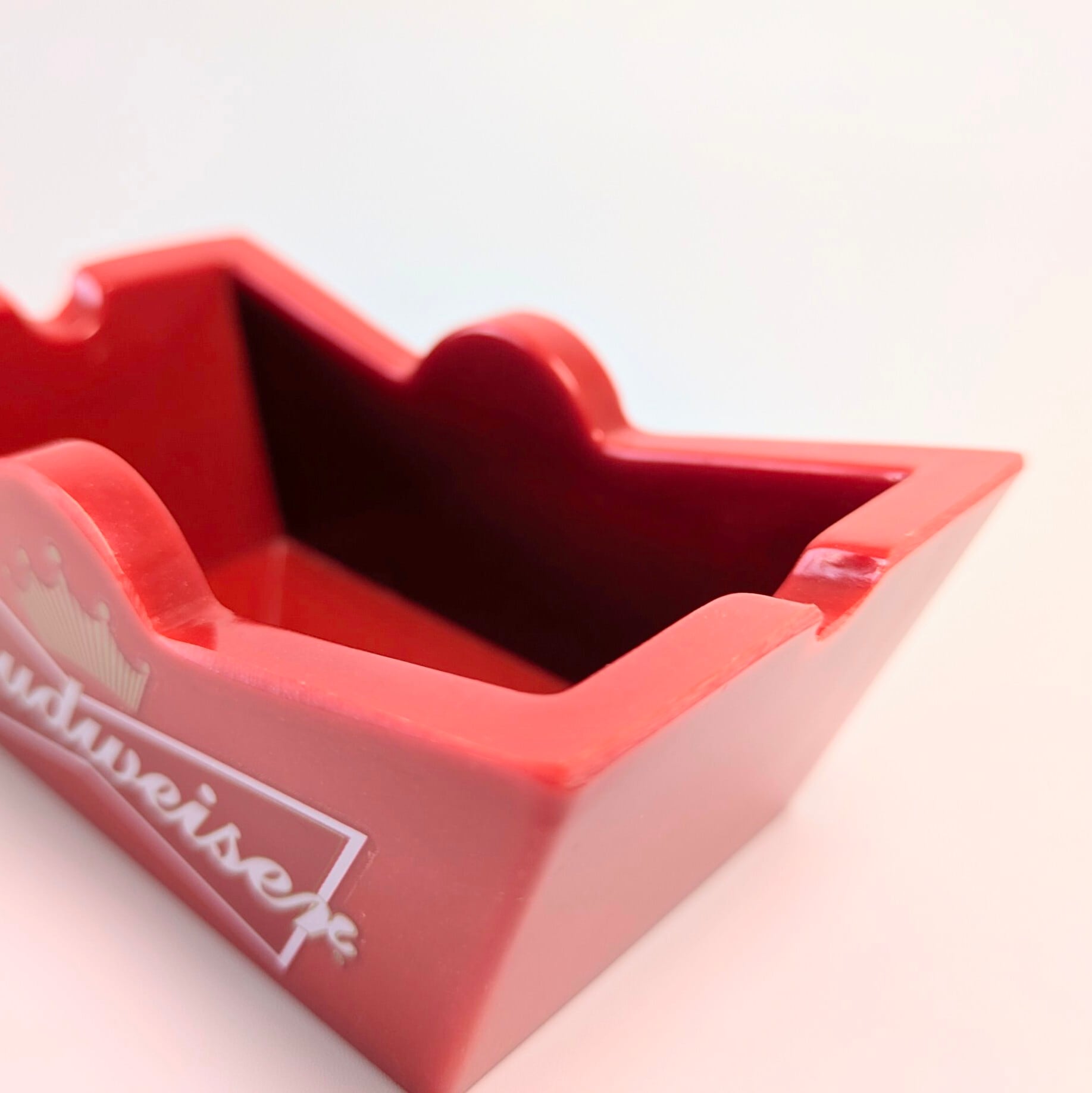 【 Budweiser(バドワイザー)】灰皿 アッシュトレイ〚アメリカン雑貨 アメトイ〛