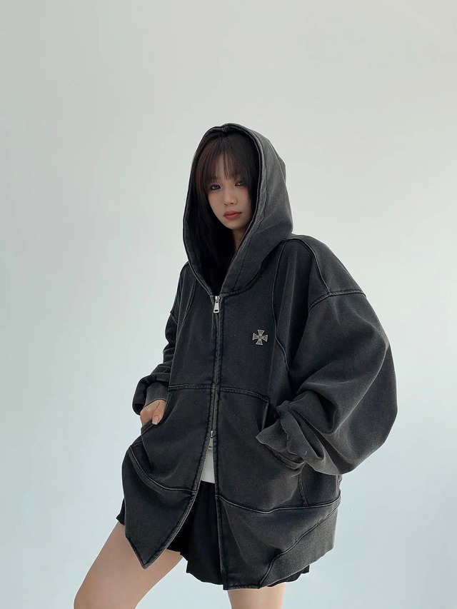 ワンポイントロゴレトロジップフーディー.1881