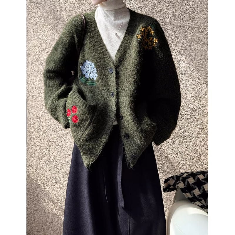 花柄刺繍Vネックニットカーディガン 202235