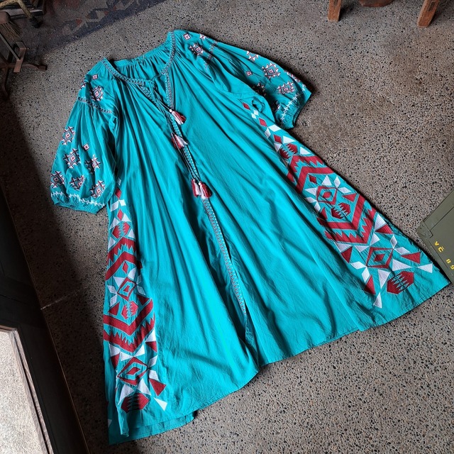 ウクライナデザイン 刺繍ワンピース used [304107]