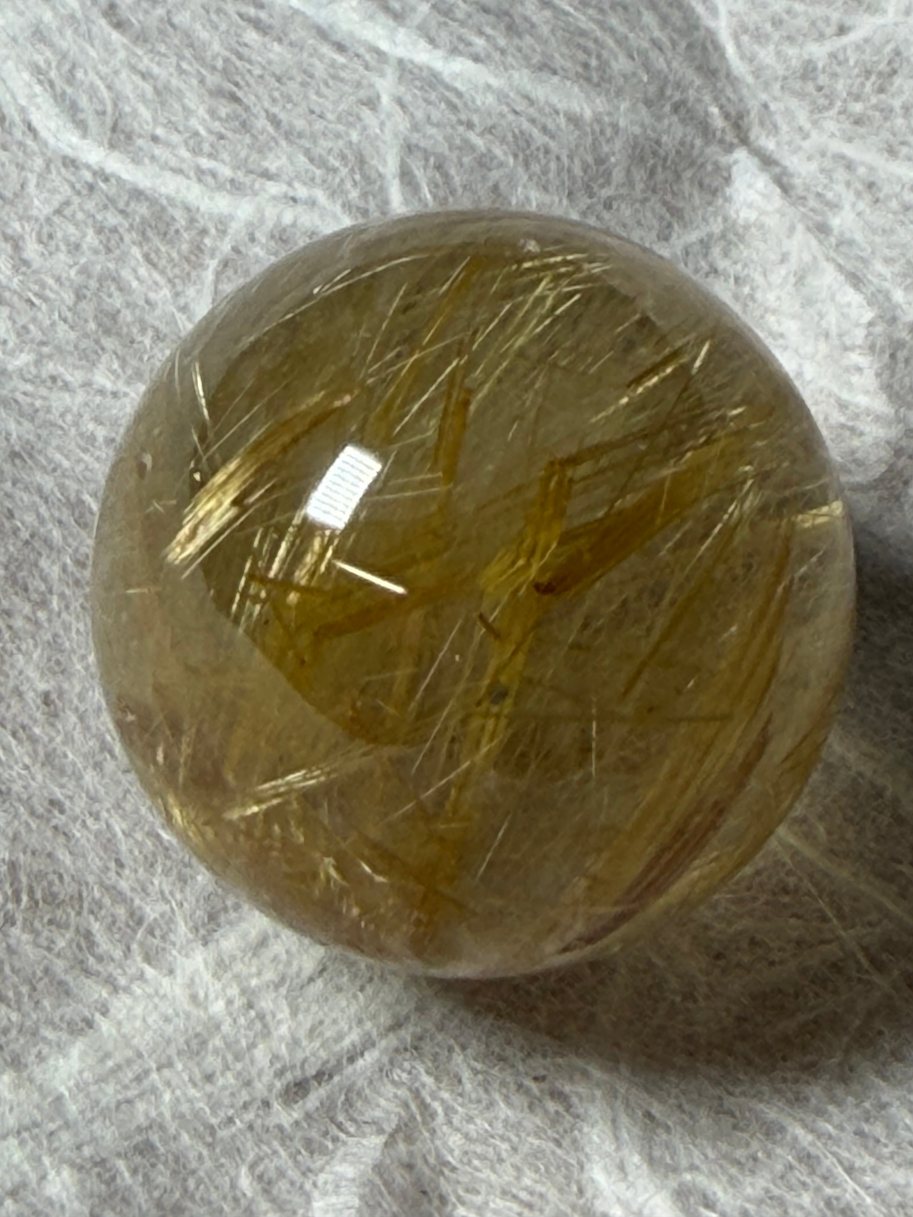 ゴールドルチルクォーツ 虹入り丸玉 約39.5mm | 天然石 Kanon stone