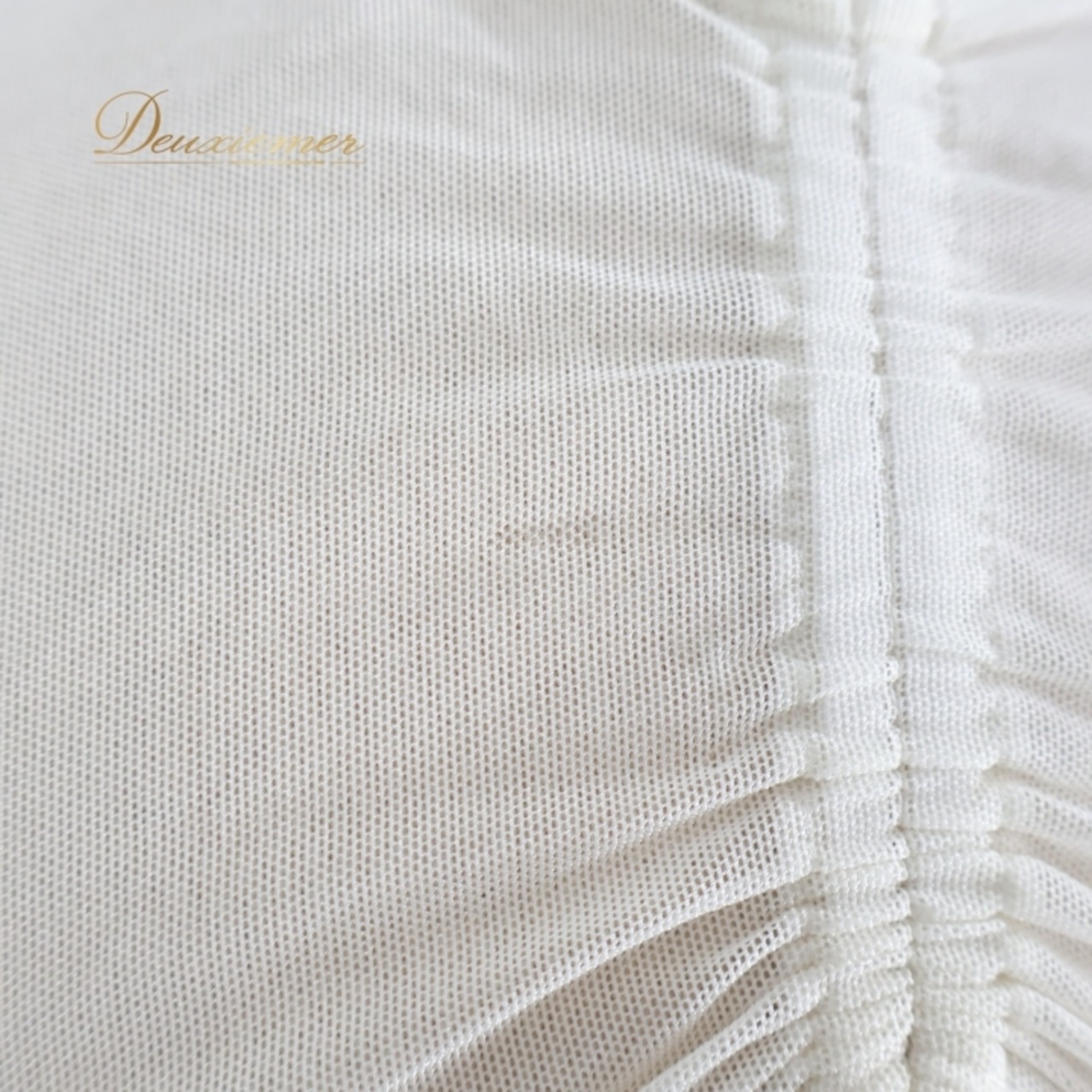 社交ダンス 衣装 トップス ブラウス ホワイト系 チャコット Chacott 白 ラインストーン キラキラ 長袖 伸縮 ストレッチ レッスン 練習 メッシュ生地 透け感 上品 かわいい シンプル 爽やか リボン