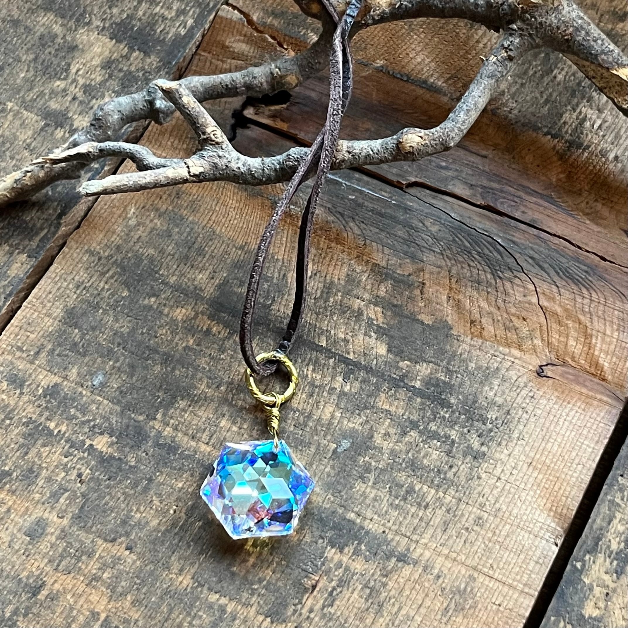 ご予約品ネックレスサンキャッチャー他 サンキャッチャーネックレス 結晶 | sorahug