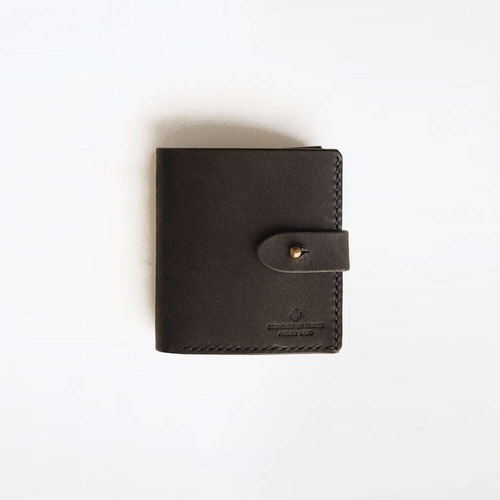使いやすい 二つ折り財布 【 ブラック 】 コンパクト メンズ レディース ブランド 革 鍵 収納