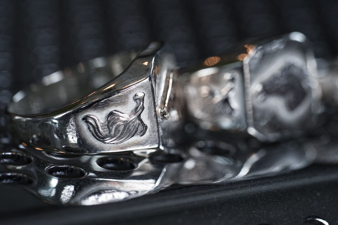 R-091 Square signet ring horsetail (K10 hose) | WAKAN SILVER SMITH