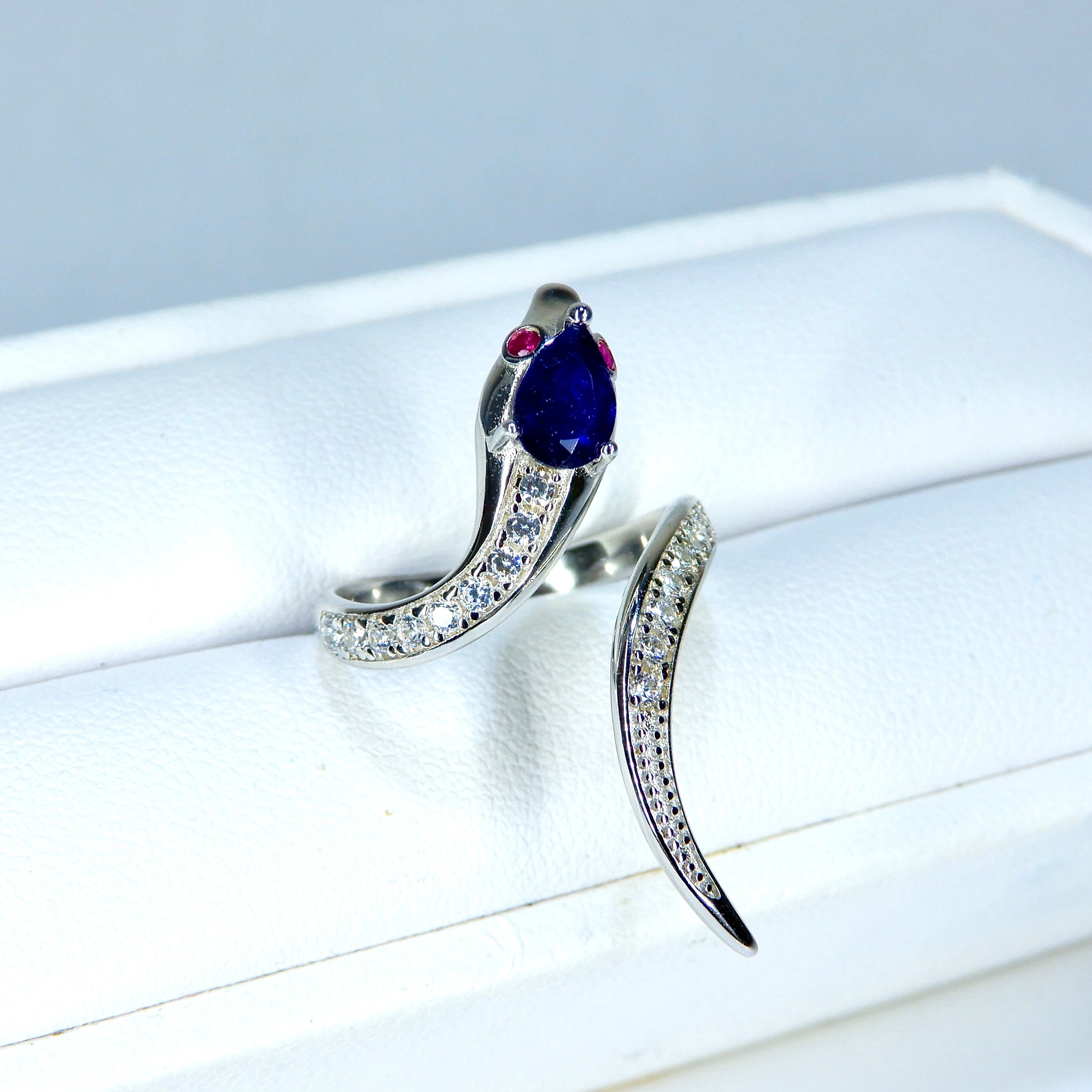 へびRing♦︎ブルーサファイア♦︎