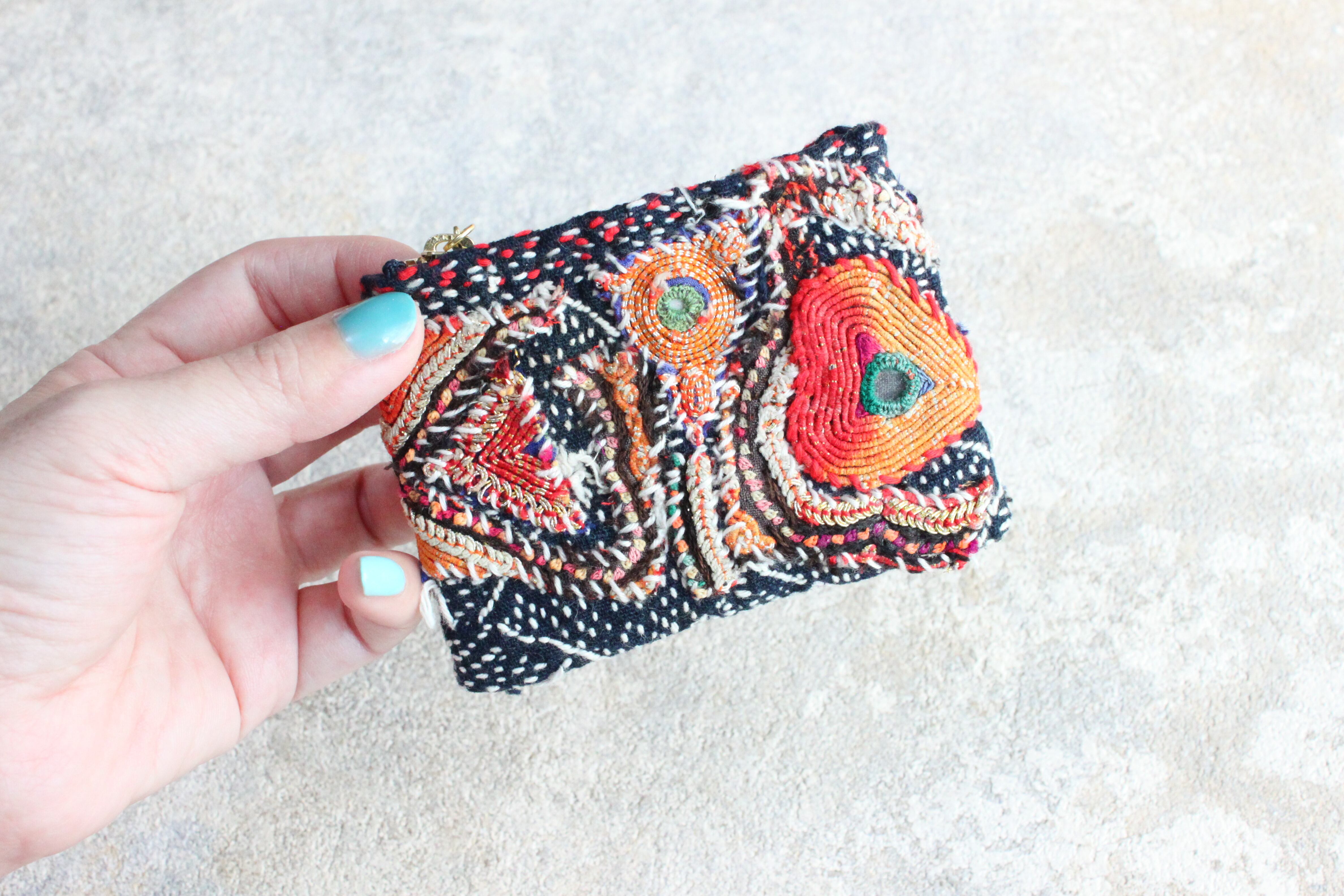 タイの刺し子とインド刺繍のポーチ インド刺繍ラシンメル タイの刺し子とインド刺繍のポーチ インド刺繍ラシンメル