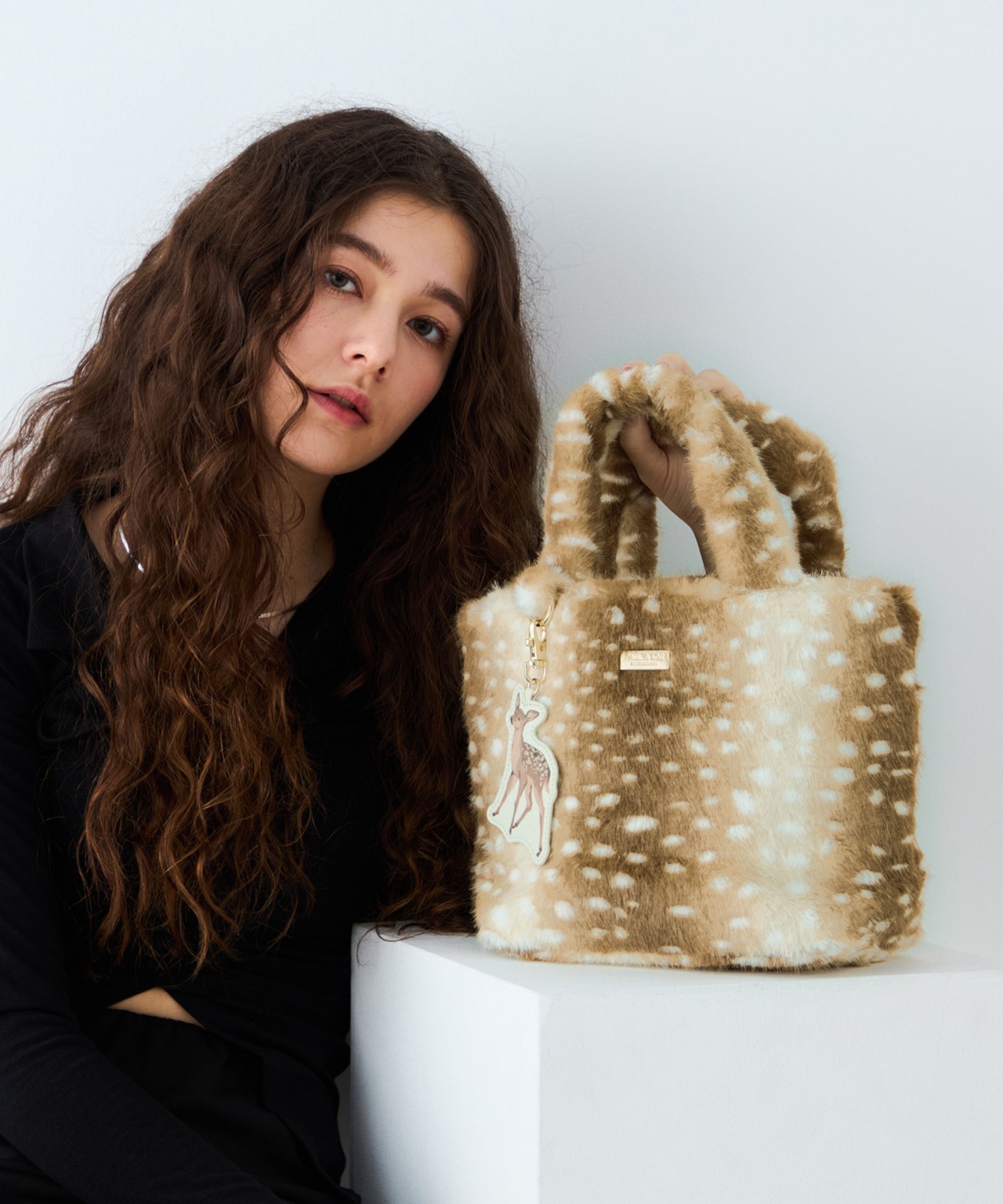 PAUL&JOE ACCESSOIRES : FUR TOTE BAG PJA-B1502