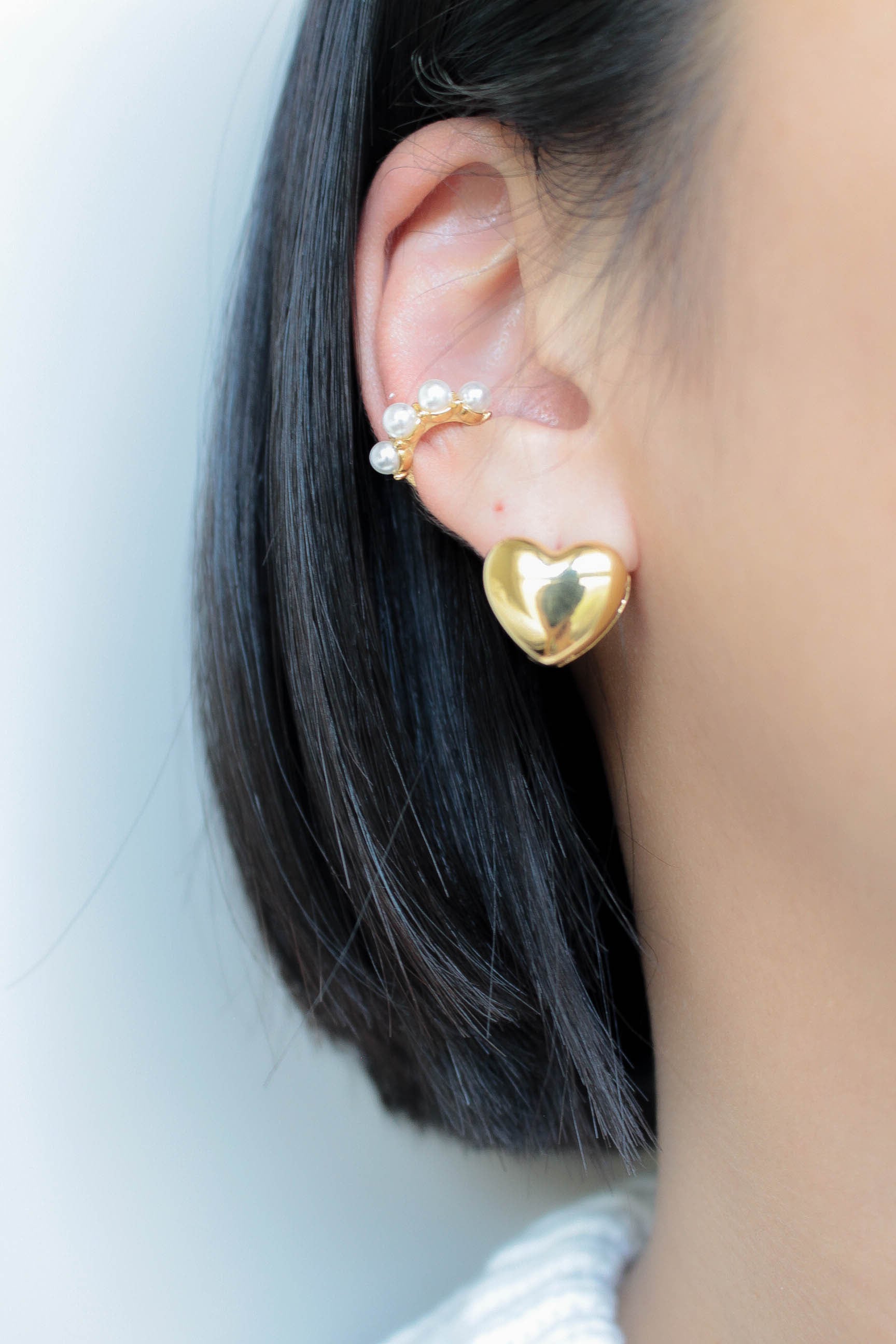 5/30(sat)再販 Four Pearl Hook Ear Cuff | ebine(エビネ)|金属