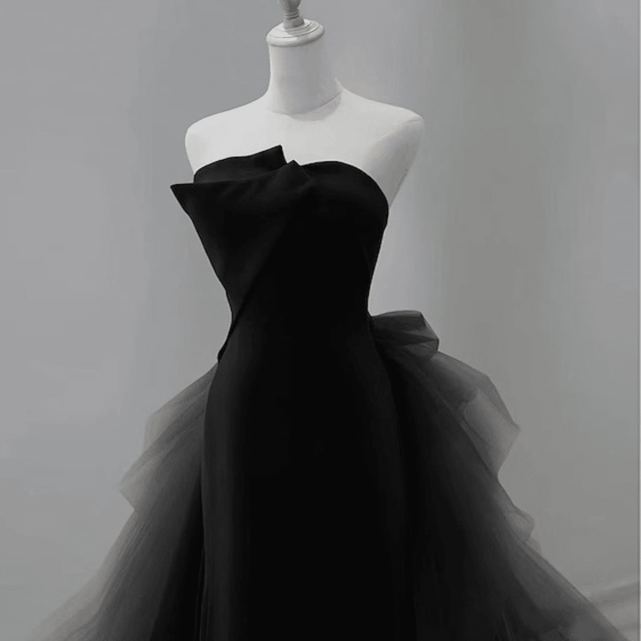 ブラック チューブトップ ロングドレス