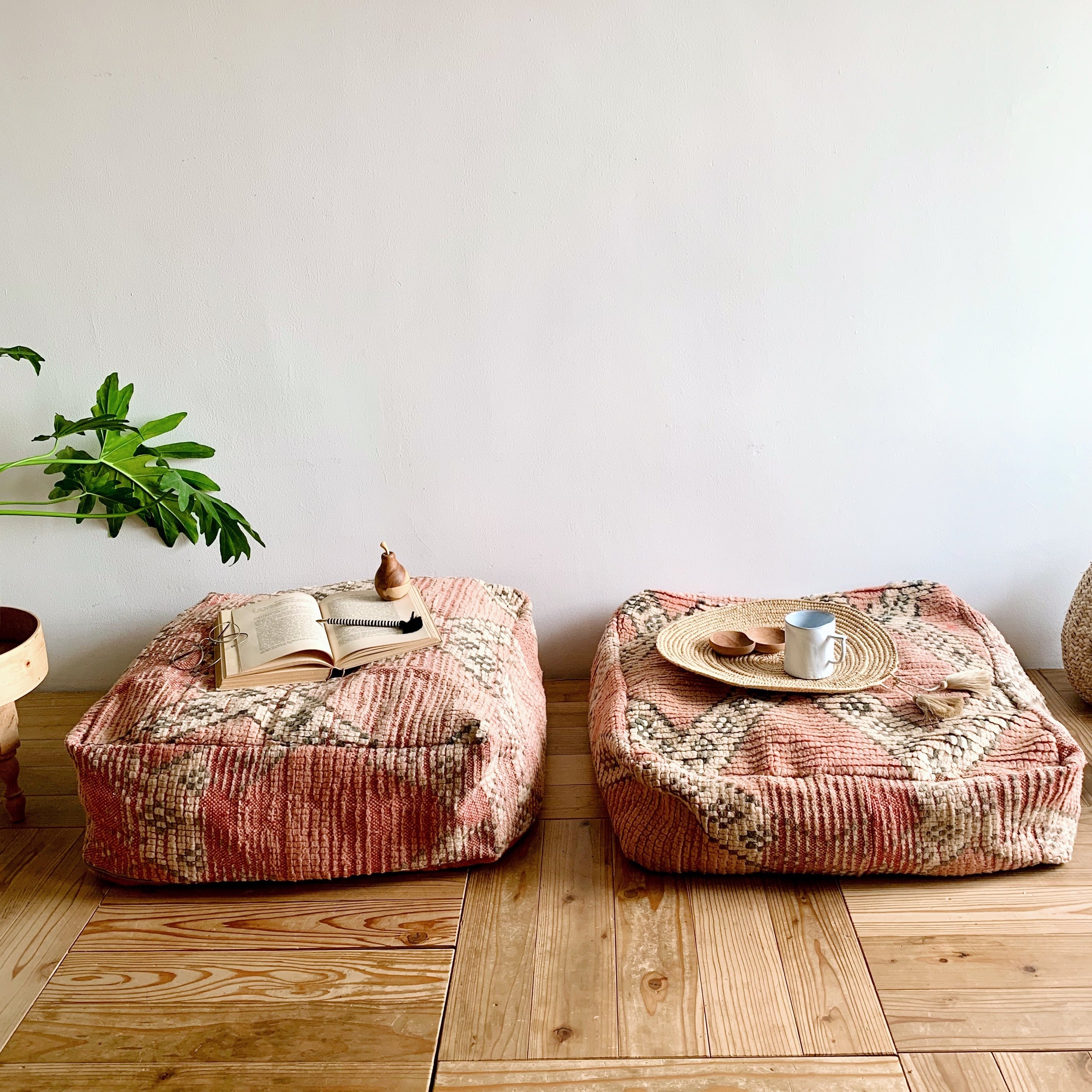 オールドラグをリメイクしたプフ