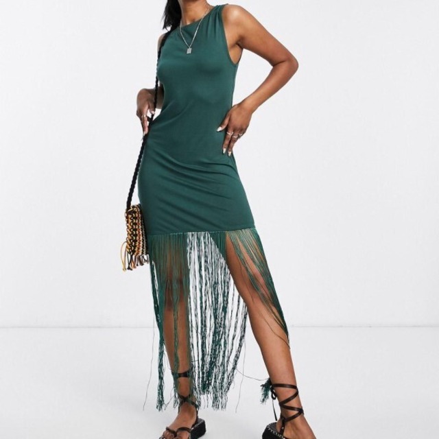 【ASOS DESIGN】グリーン スリーブ ワンピース ミニスカート ロングフリンジ付