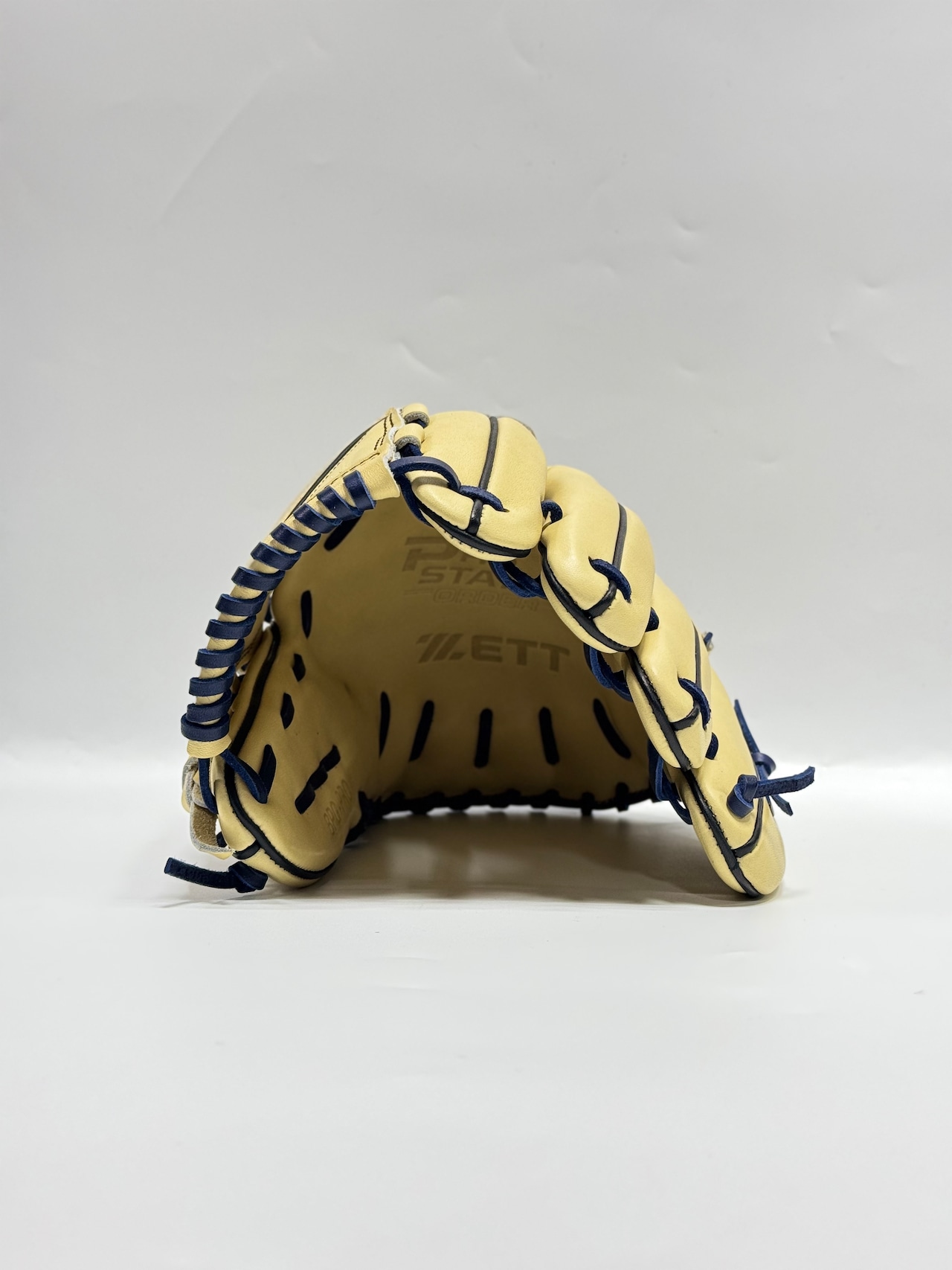 ZETT PROSTATUSーゼットプロステイタス michii supreme order 硬式グローブ ゼットミチイオリジナルグラブ 右投げ用 611型 (岩崎優選手モデル) パステルブラウン×ナイトブラック・画像6