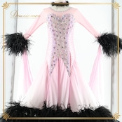 社交ダンス 衣装 スタンダードドレス ワンピース ドレス 黒 ピンク ファー フェザー デモ 競技 ダンス パーティ 発表会 かわいい ゴージャス 明るい 大きめ ブラック系 ピンク系 エレガント 競技用 ダンスパフォーマンス 上品