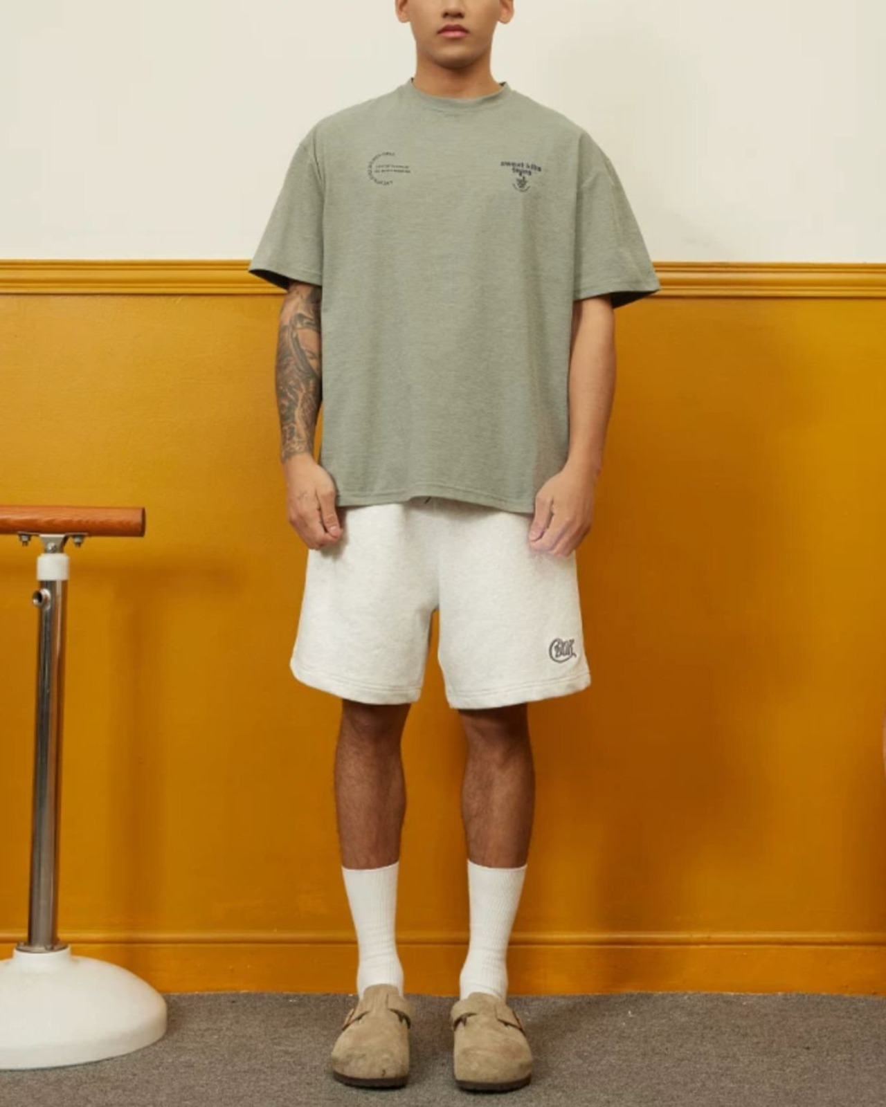 グラフィックオーバーサイズ半袖Tシャツ S0540