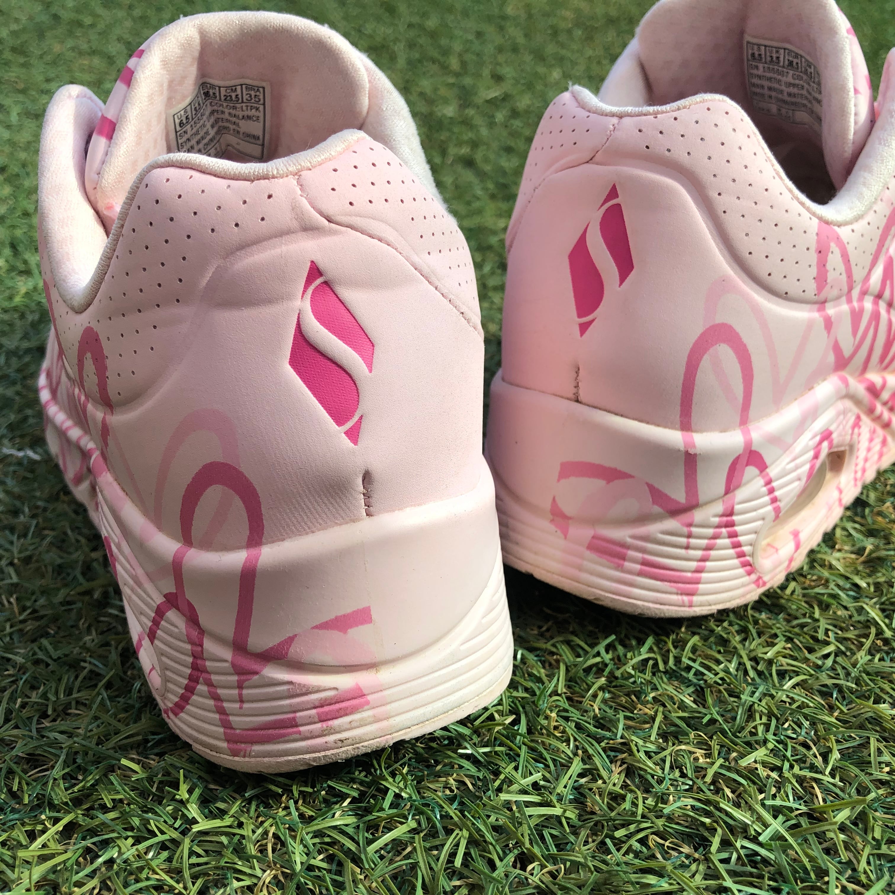 SKECHERS UNO-SPREAD THE LOVE スケッチャーズ ウノスプレッドザラブ